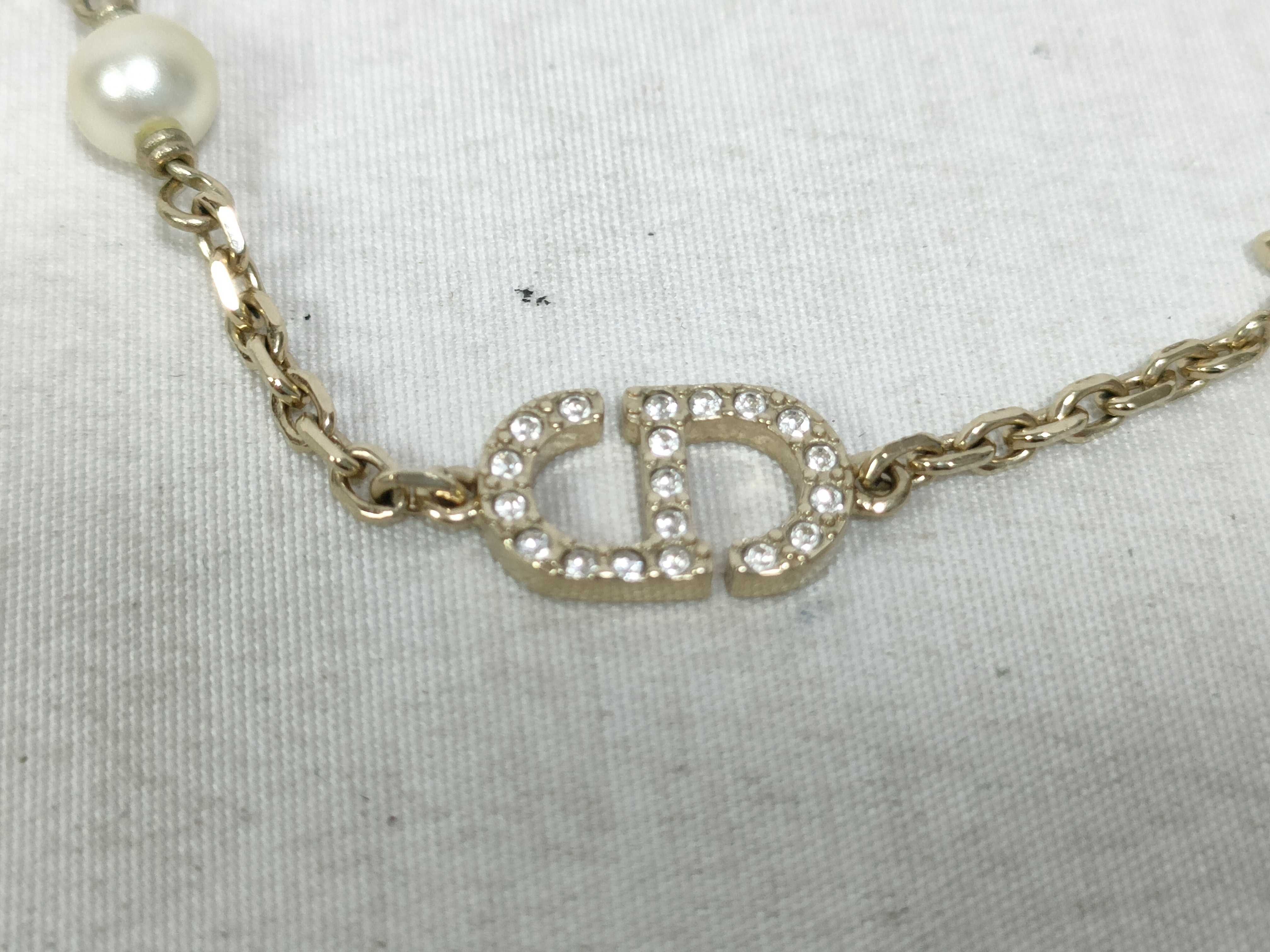 necklace — view 2