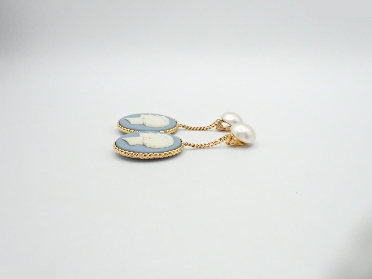 Vintage Classic (Precious Metal) Earrings — view 3