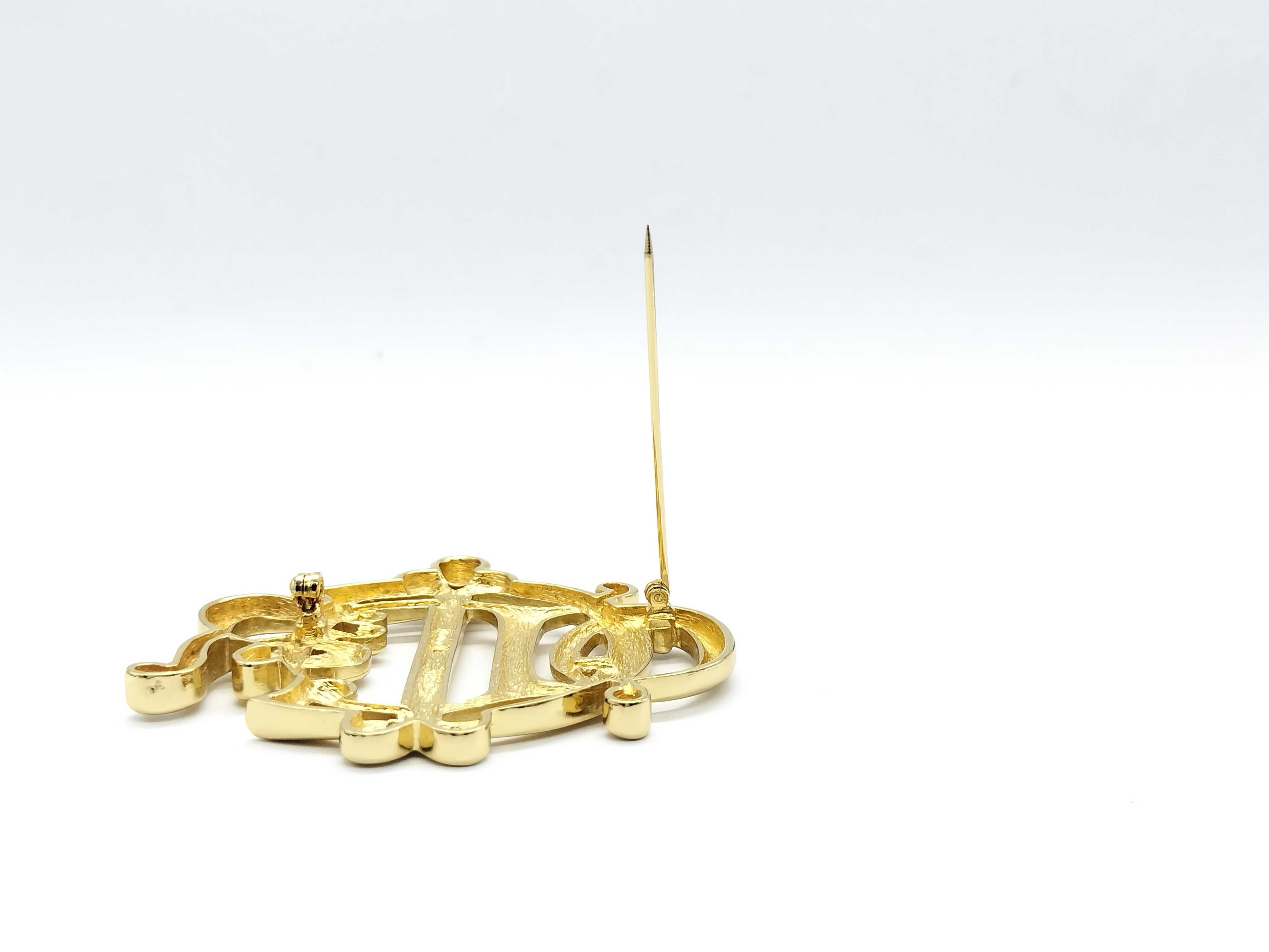 Emblem Brooch, Gold Brooch — view 4