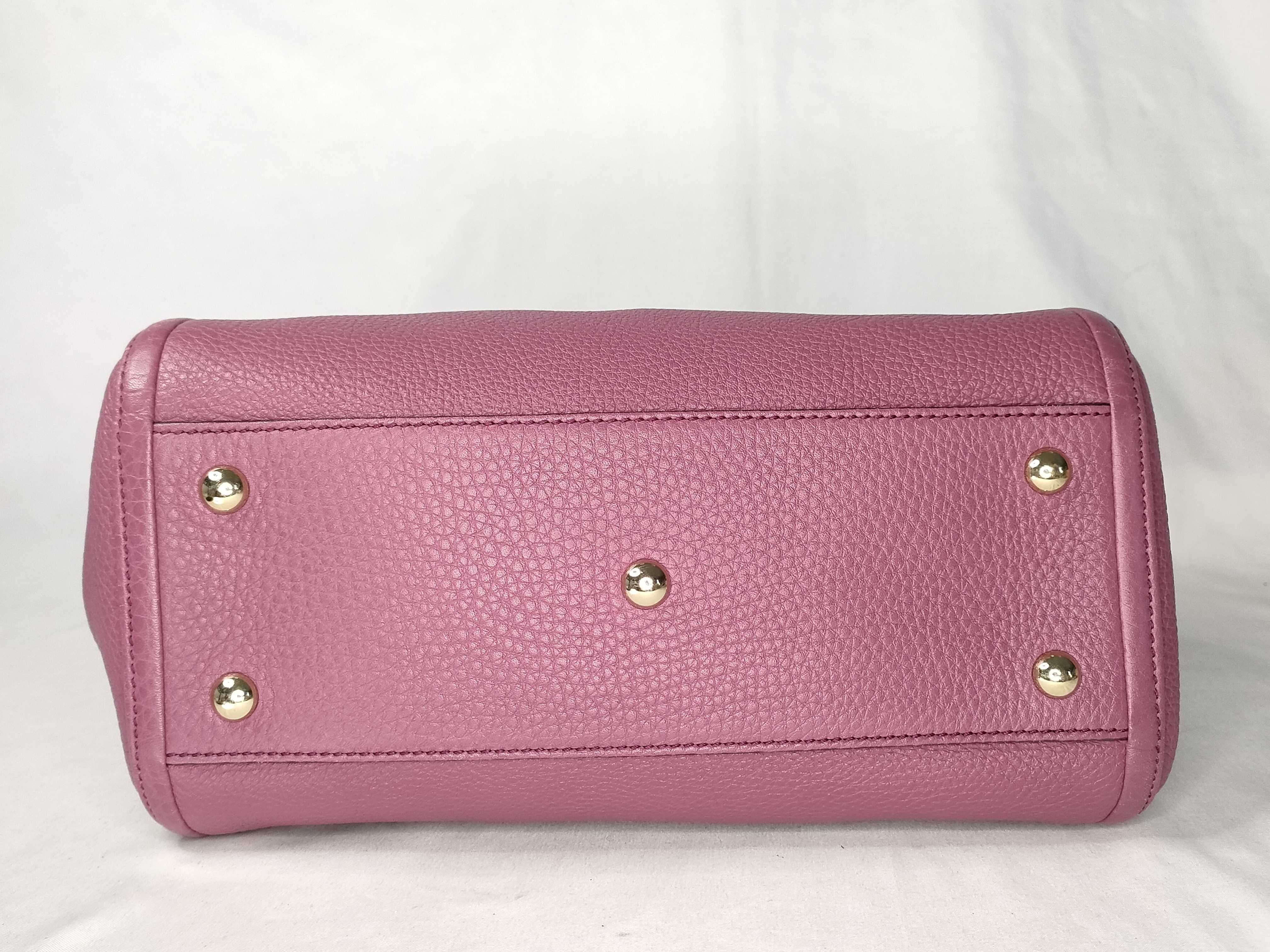 Soho Tassel Leather Interlocking Handbag — view 7