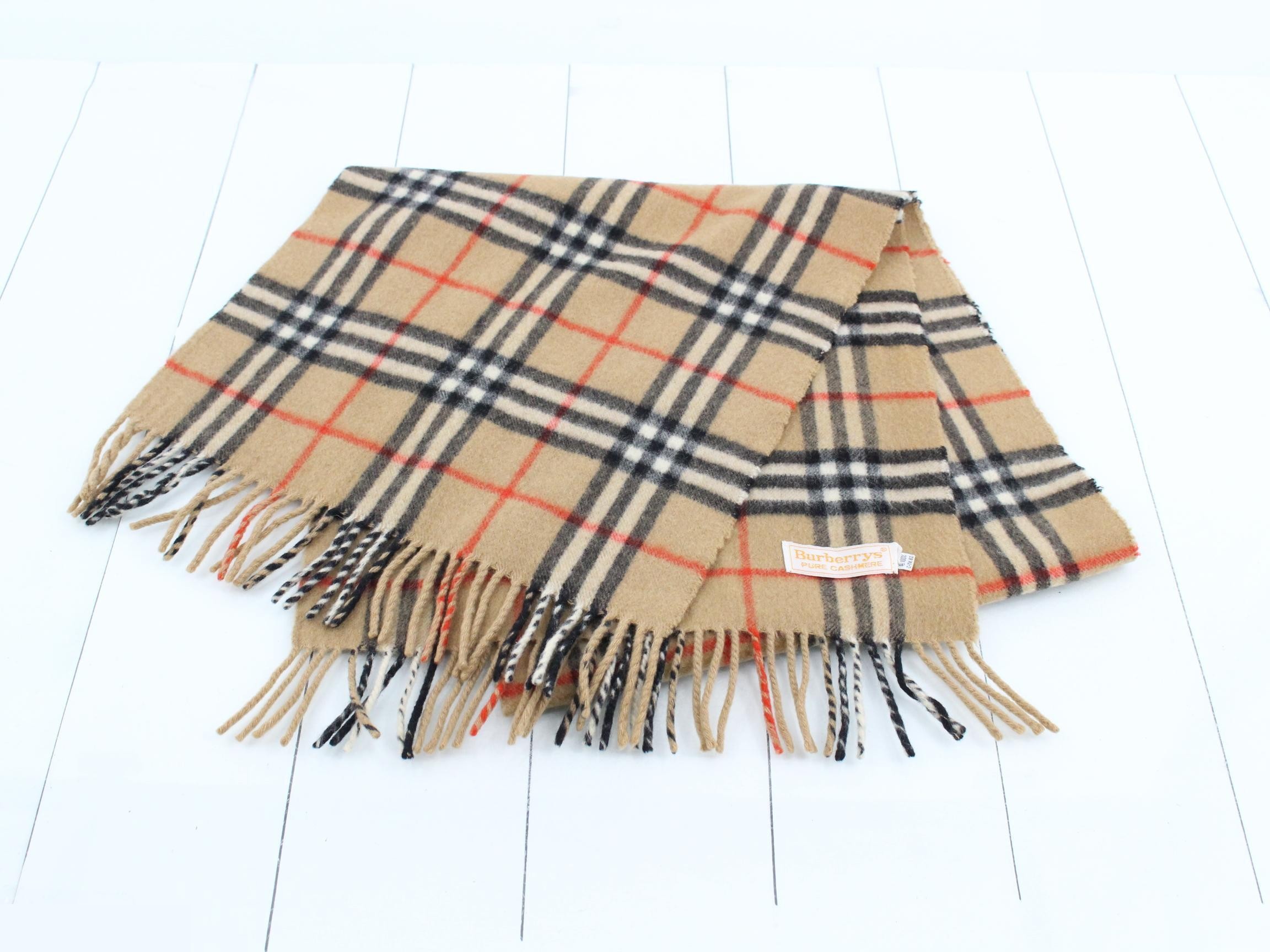 Other lines: Small items, accessories, and scarves — view 2