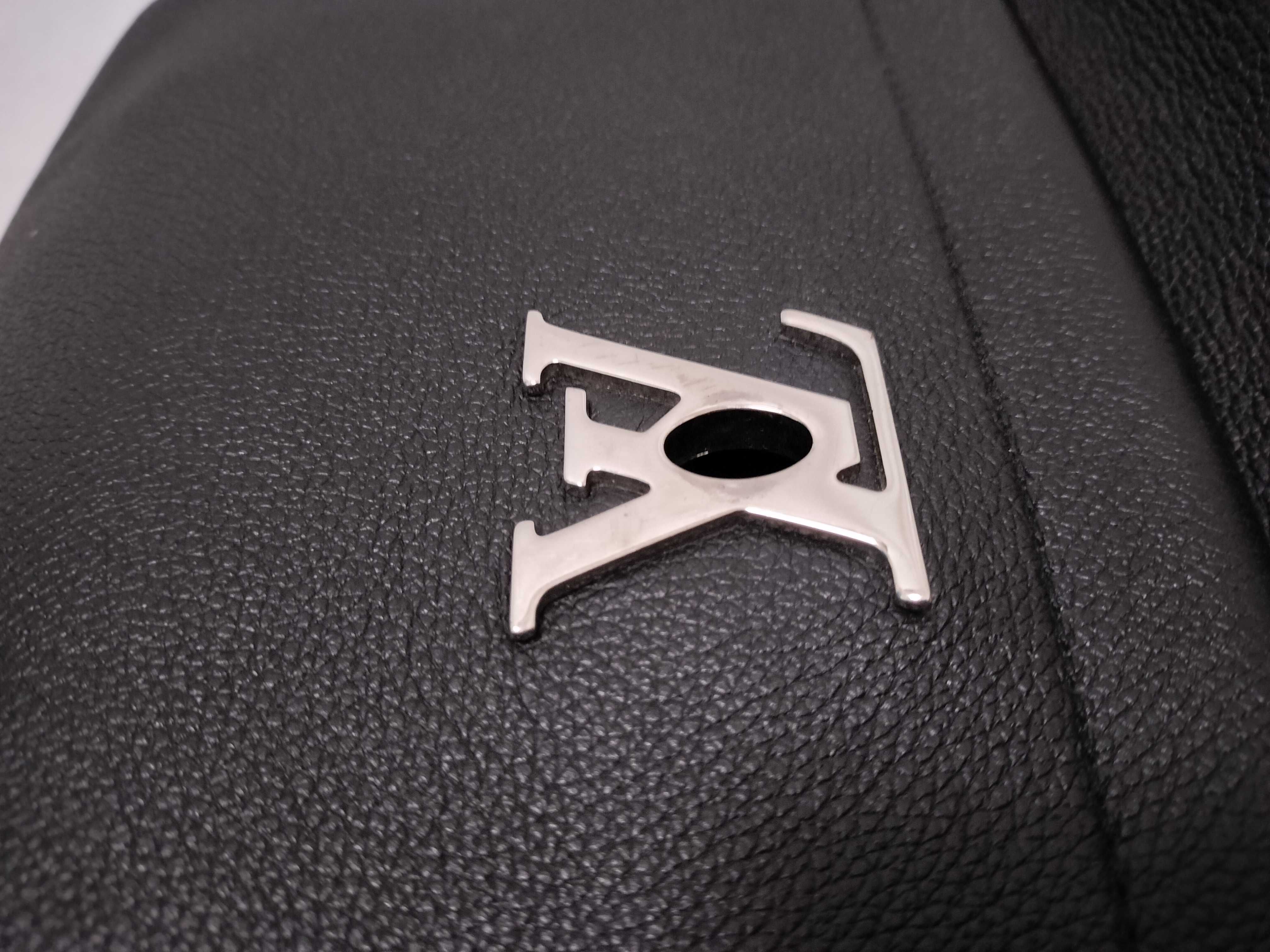 Lockme Handbag — view 5