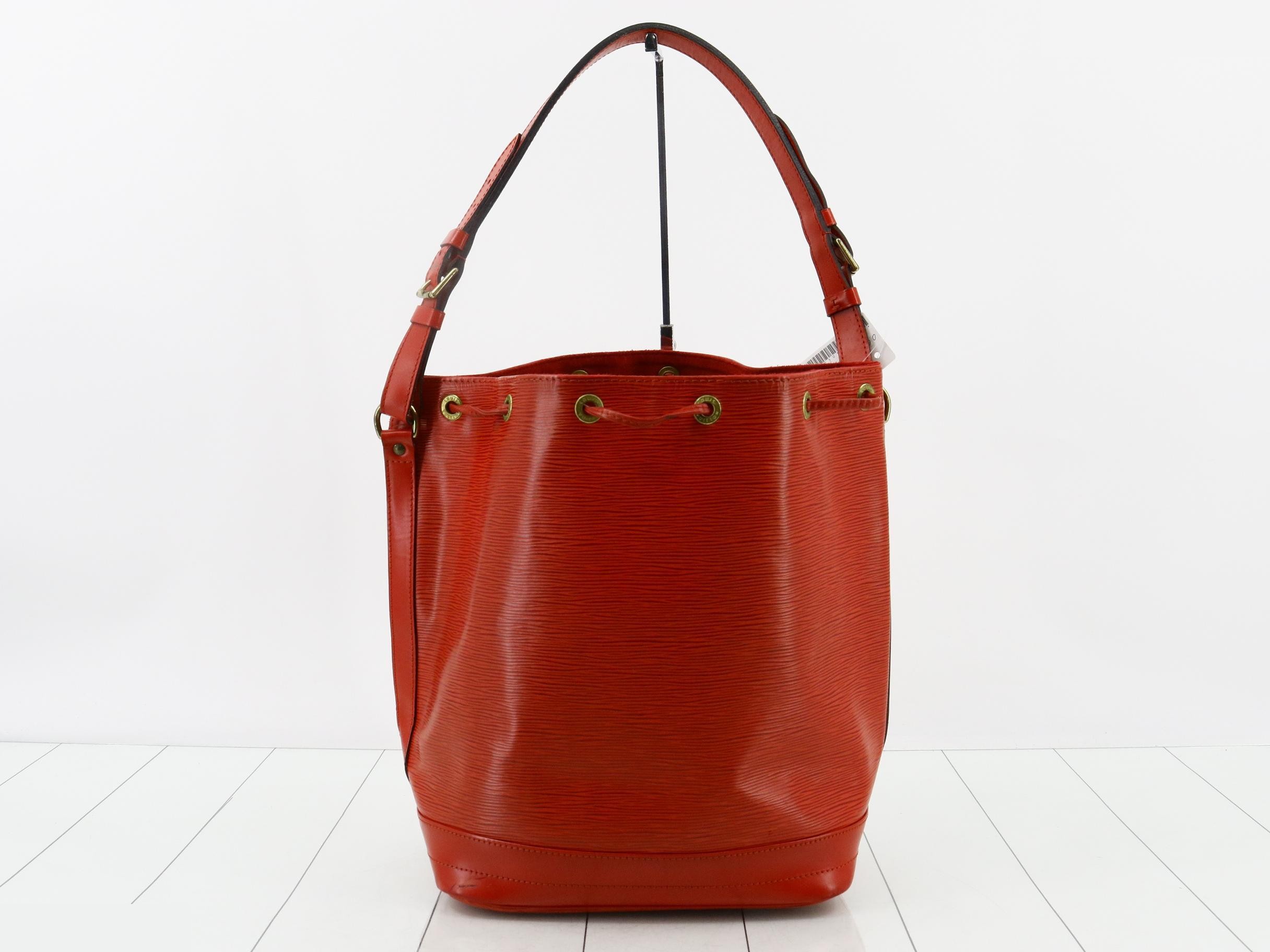 Noé Castilian Red — view 2
