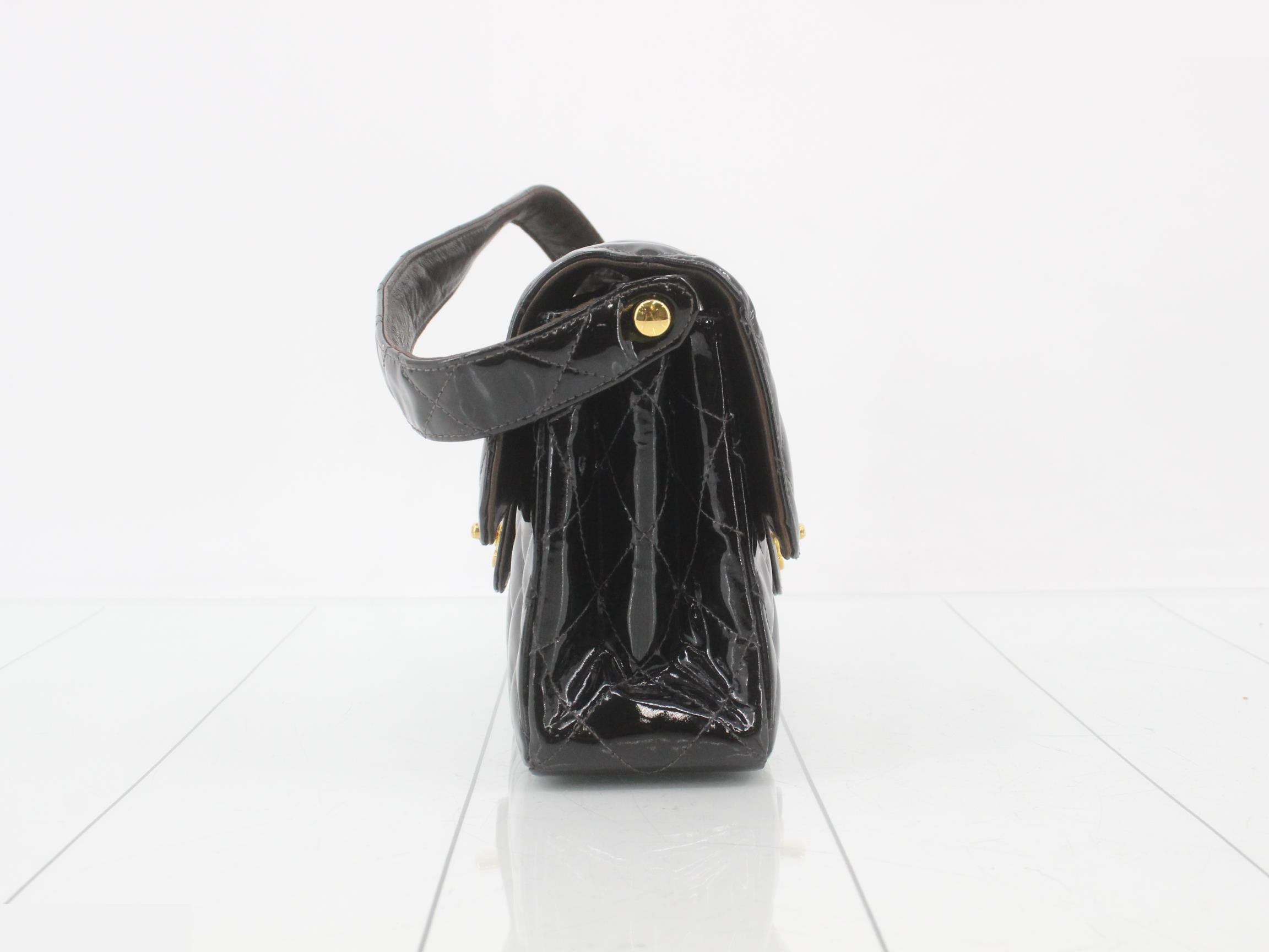Double-faced patent leather one-shoulder bag — view 4