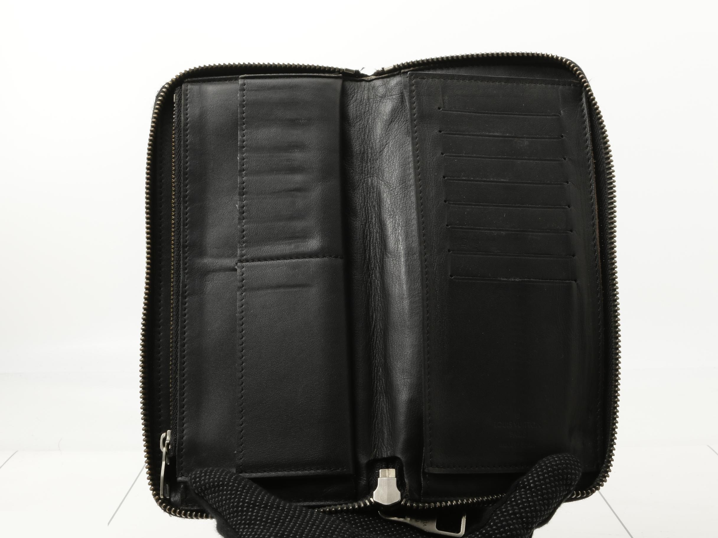 Zippy Wallet Vertical Onyx — view 4