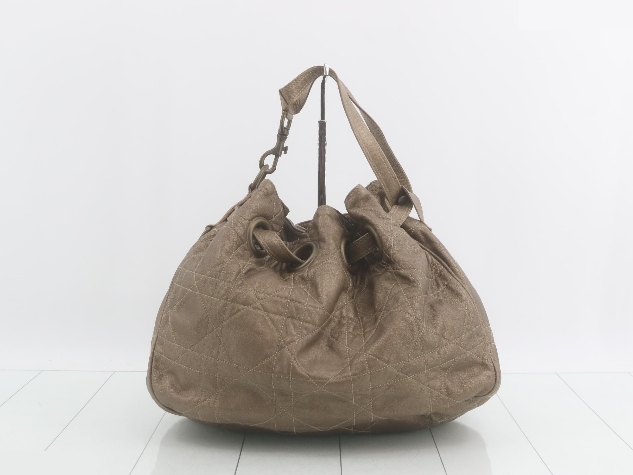Cannage Bucket Bag