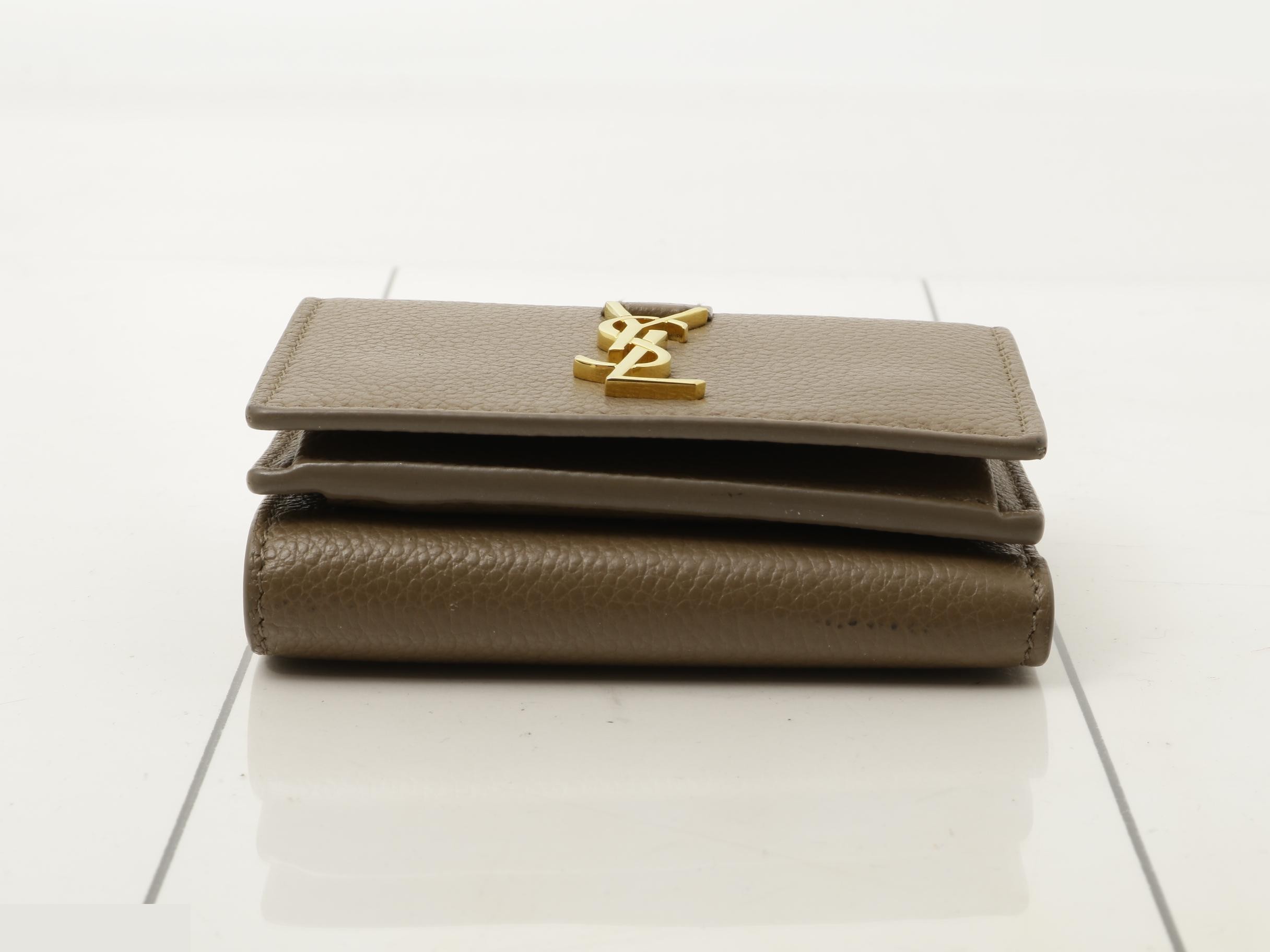 Other lines: Bags and Wallets — view 3