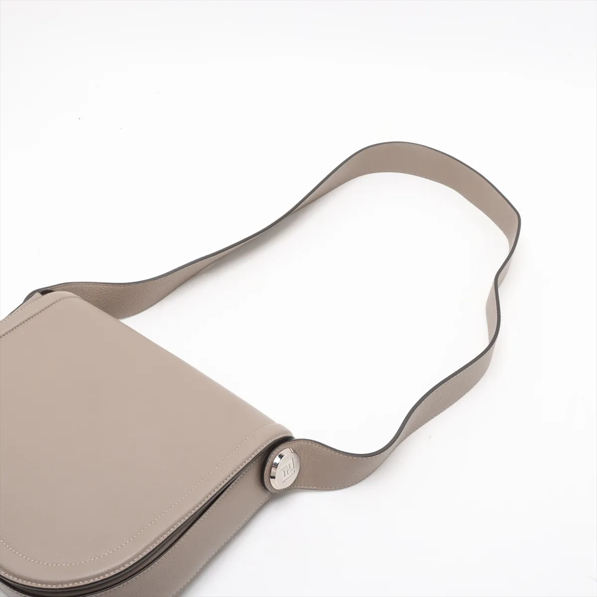 Chiodo Leather Shoulder Bag, Greige, 7VA622 — view 5