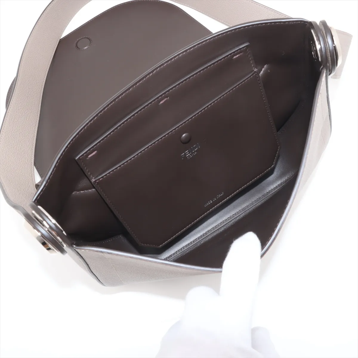 Chiodo Leather Shoulder Bag, Greige, 7VA622 — view 6