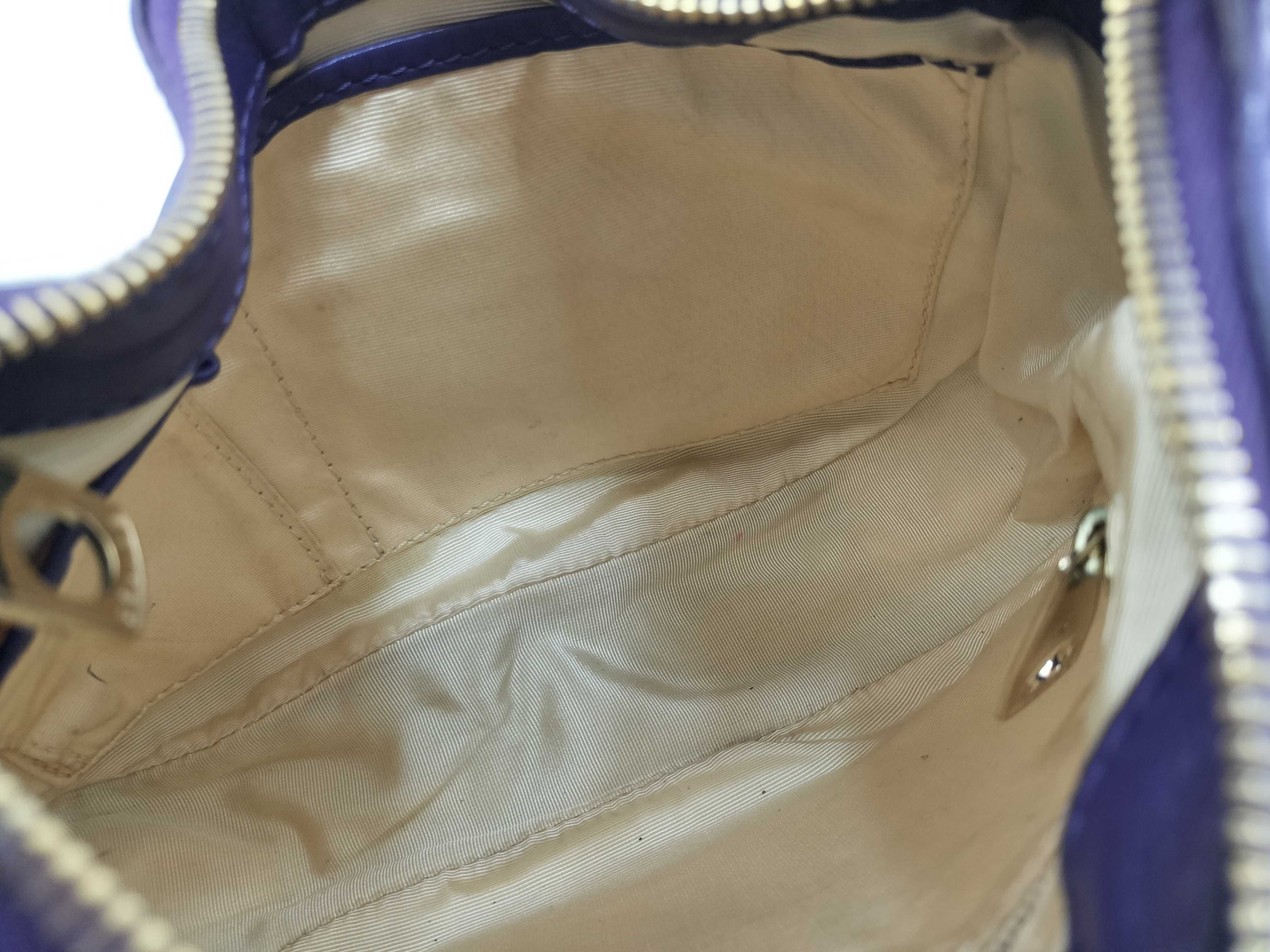 Triomphe Handbag — view 11