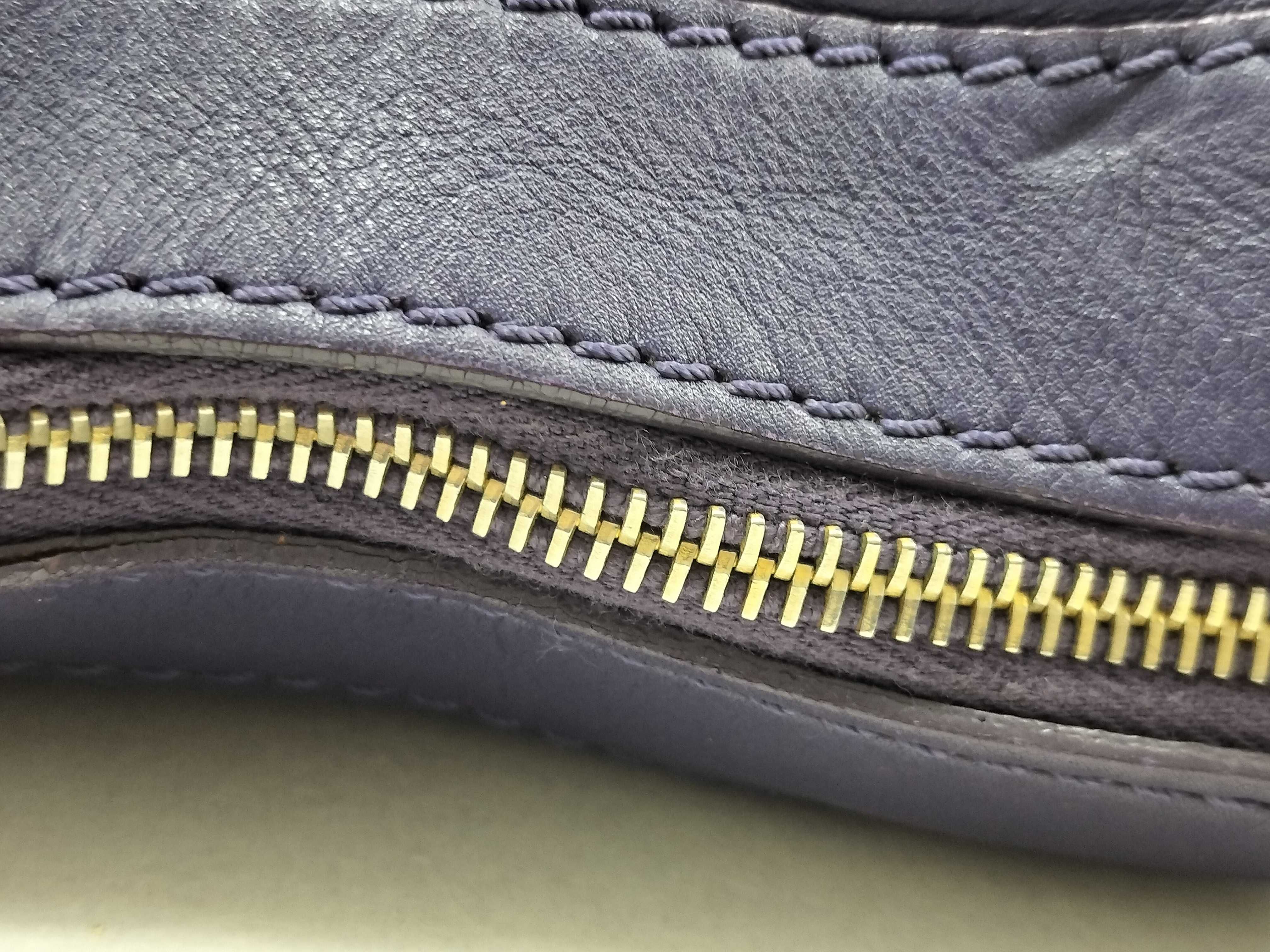 Triomphe Handbag — view 9