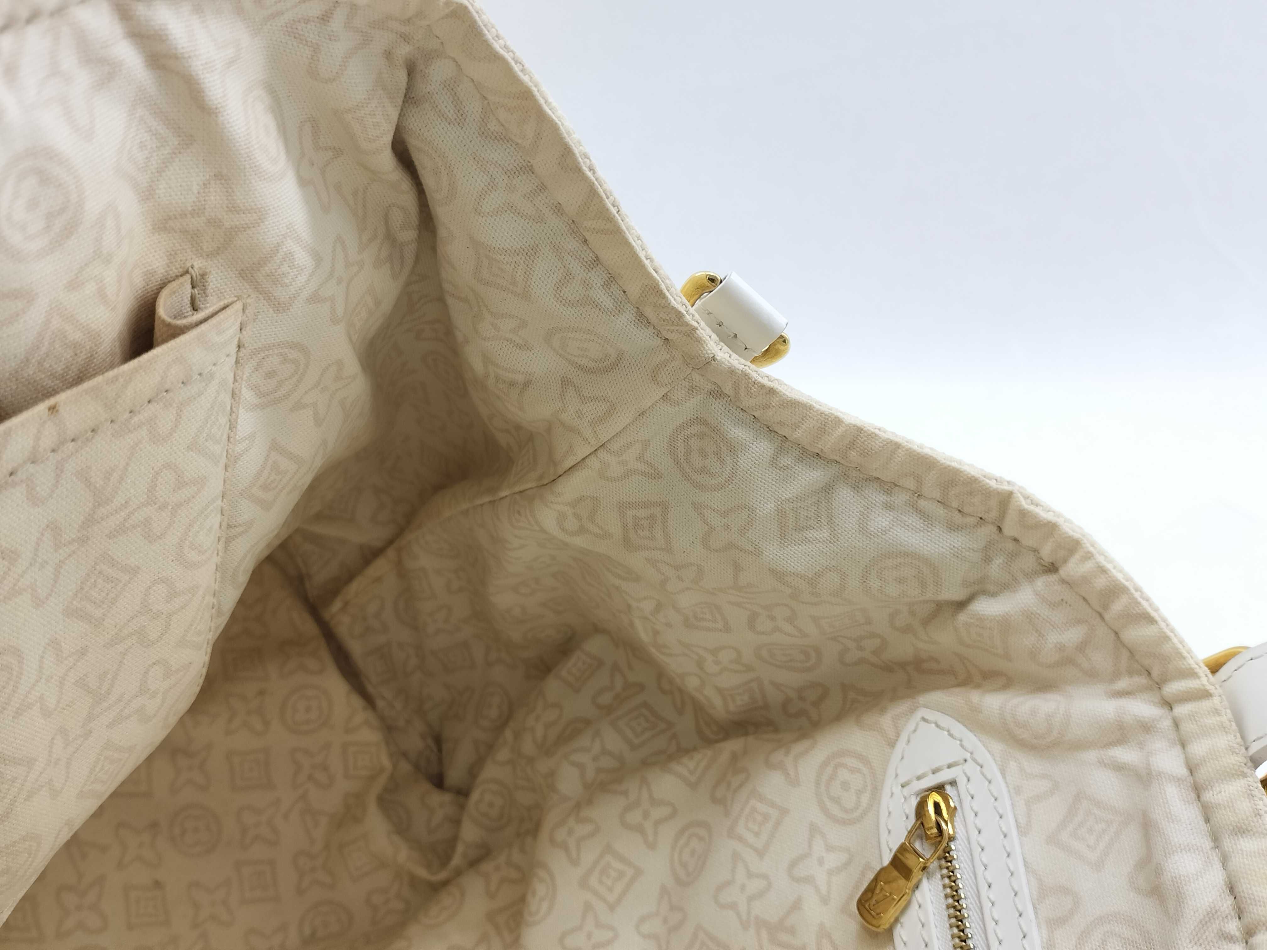 Taïcienne PM Tote Bag — view 11