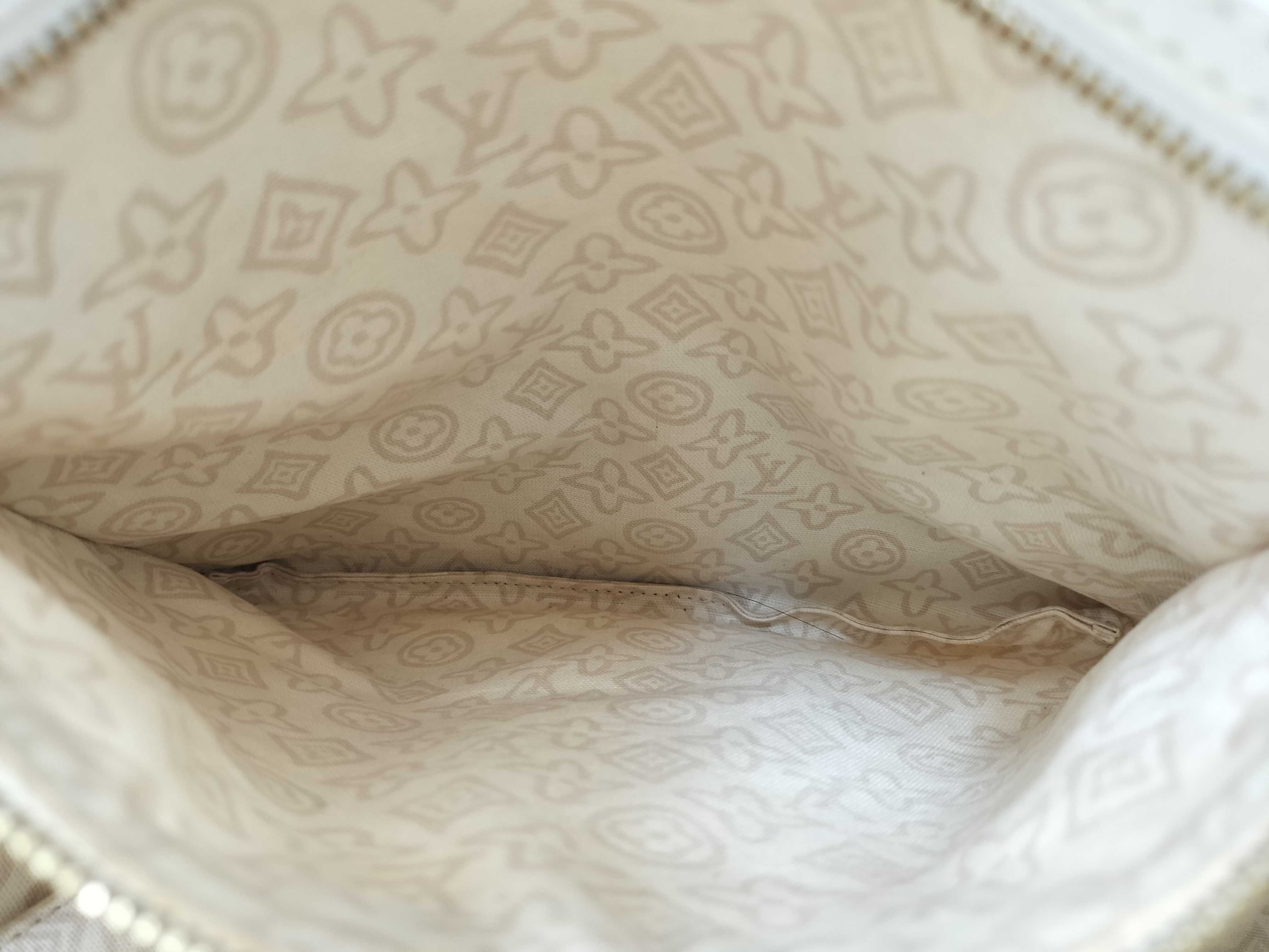 Taïcienne PM Tote Bag — view 14
