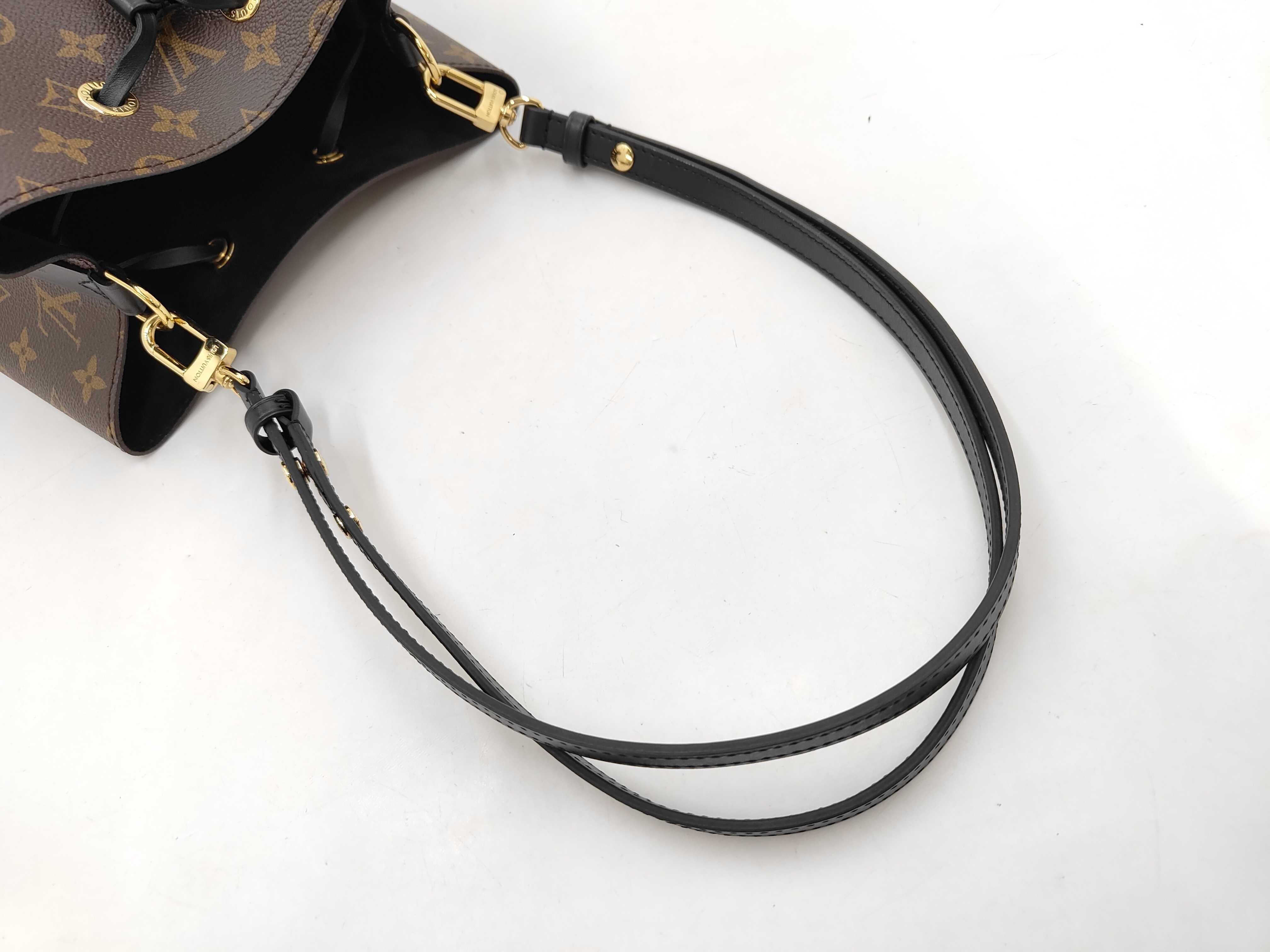Monogram NeoNoe MM Noir Shoulder Bag — view 4