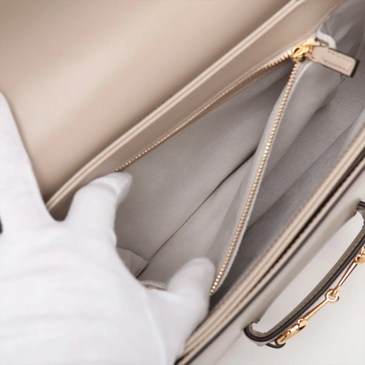 Horsebit 1955 Leather Shoulder Bag, Beige, 602204 — view 8