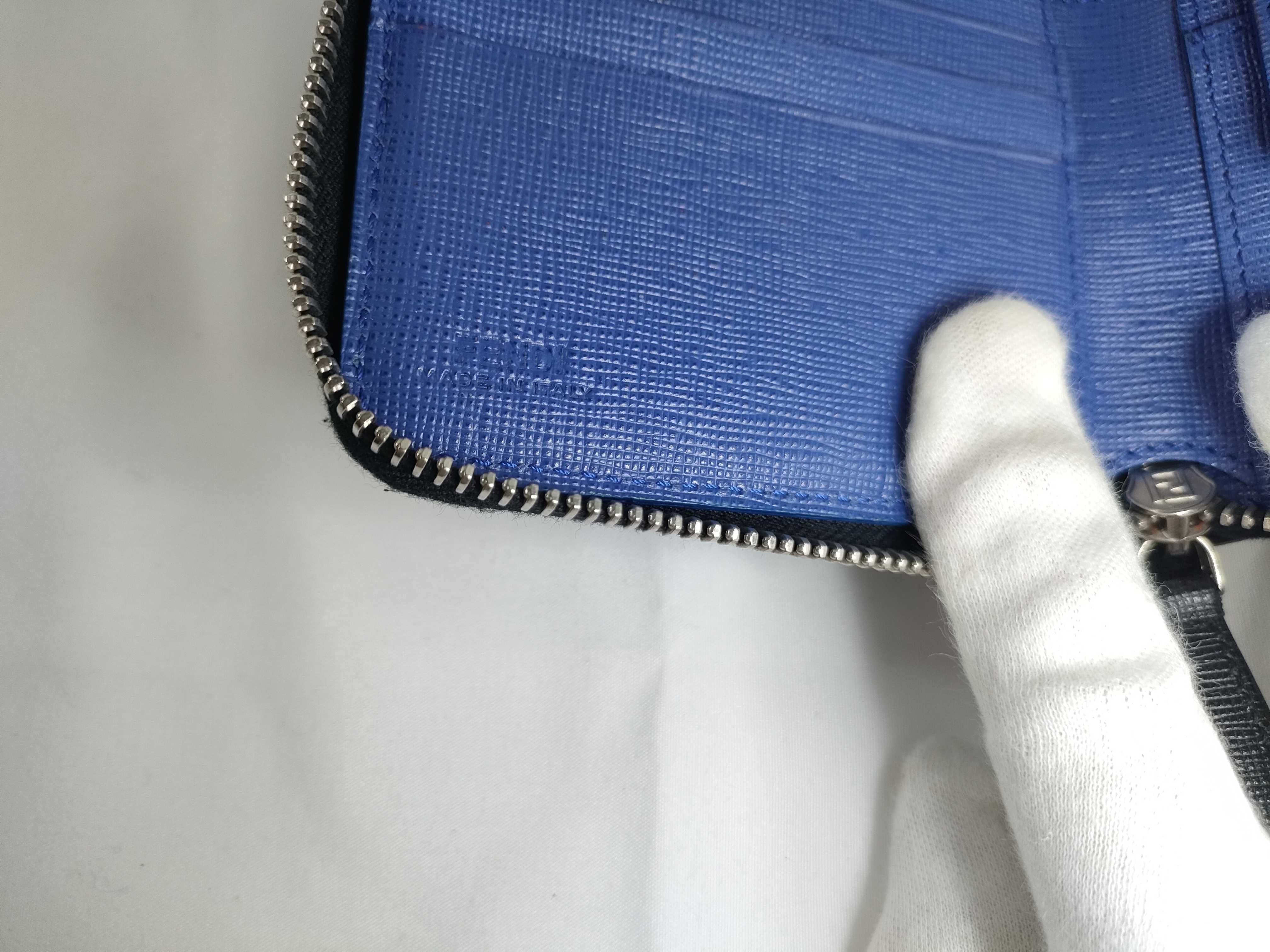 Carlito Leather Round Zip Wallet — view 9