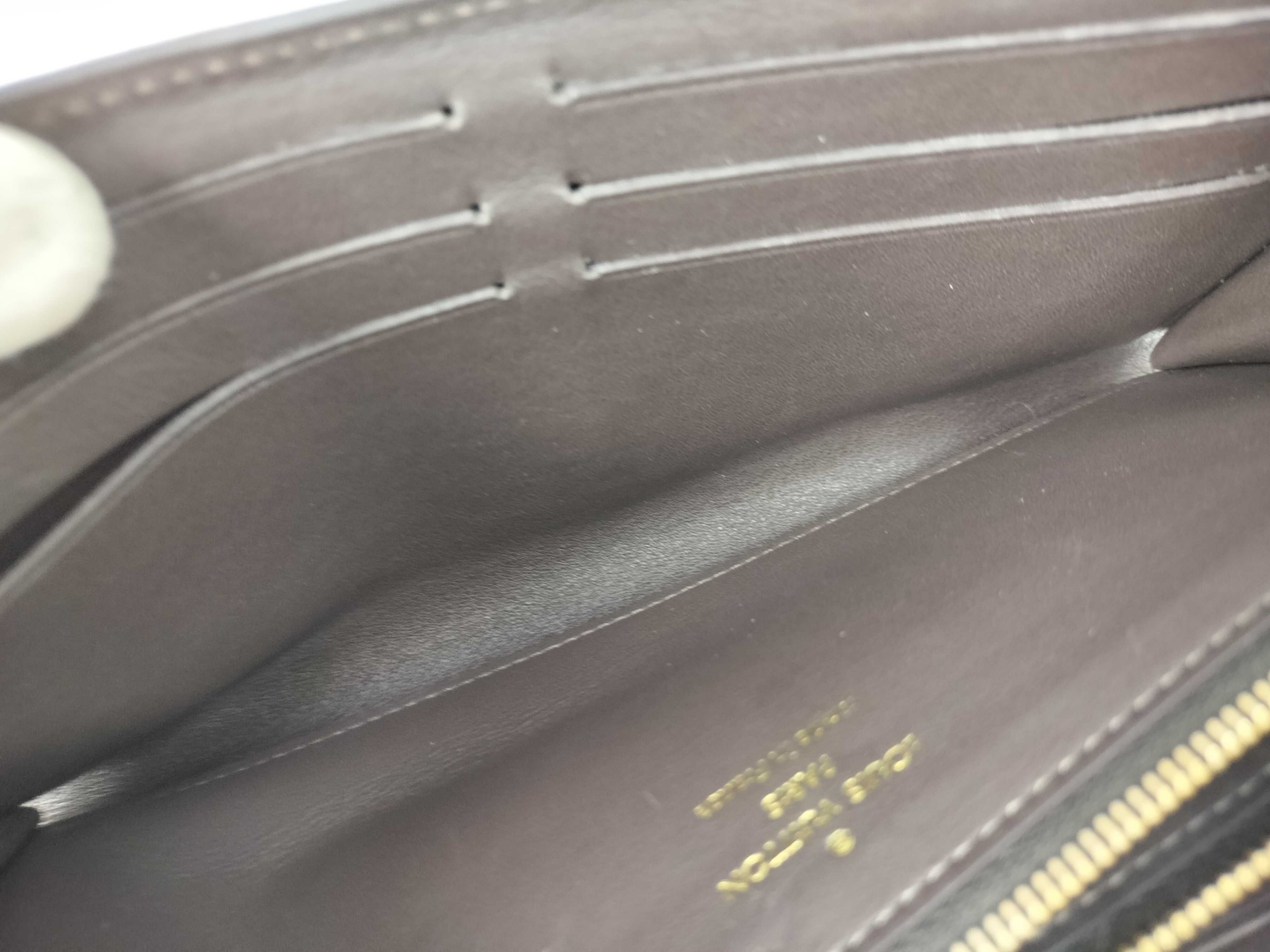 Portefeuille Capucines Bi-fold Long Wallet, Taurillon Leather, Galet M61249 MI4136 Wallet — view 10