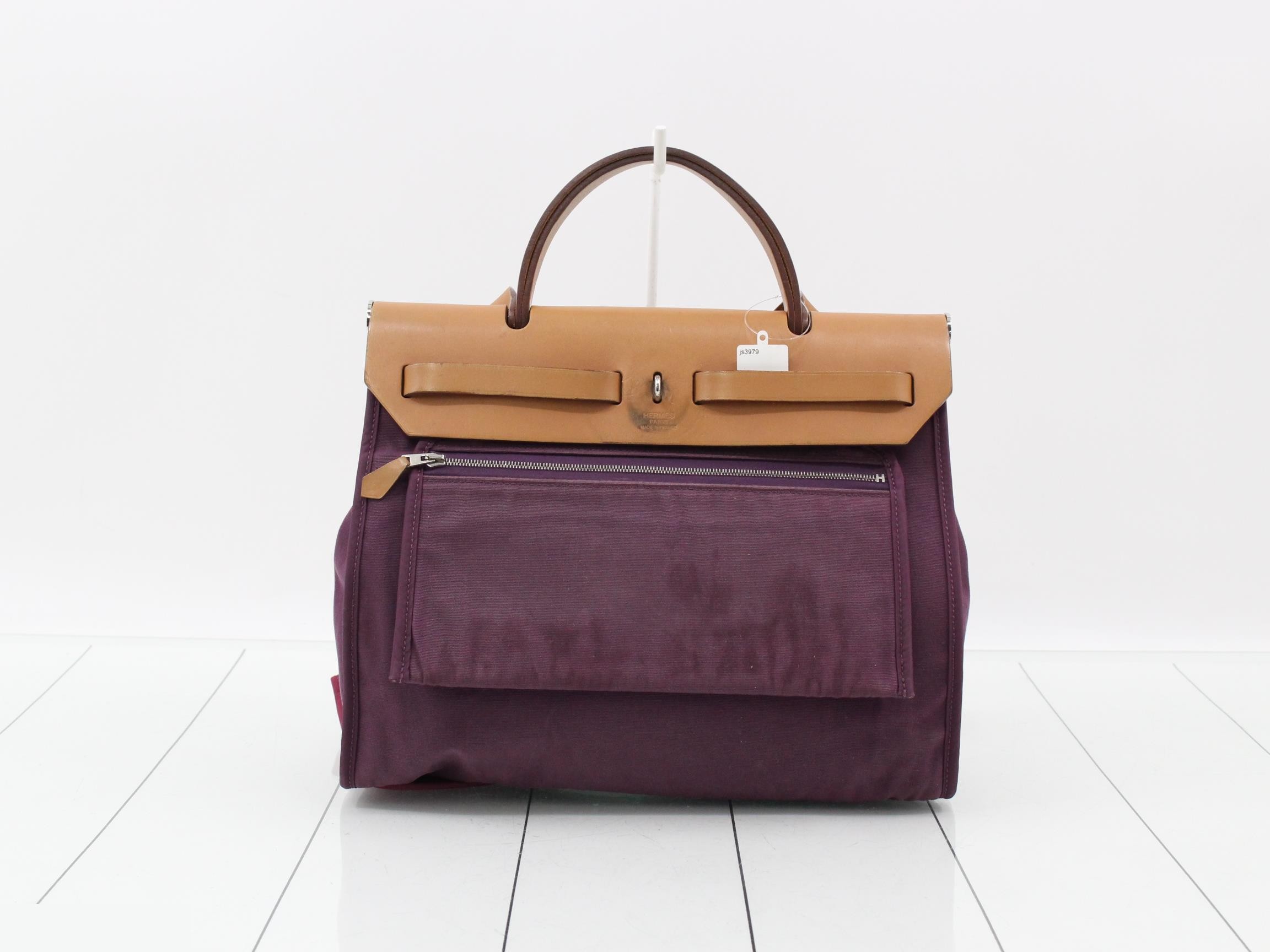 handbag — view 2
