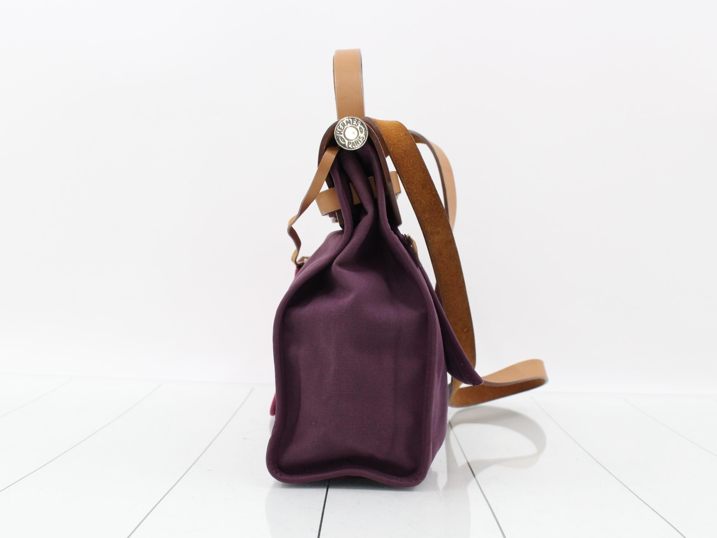 handbag — view 3