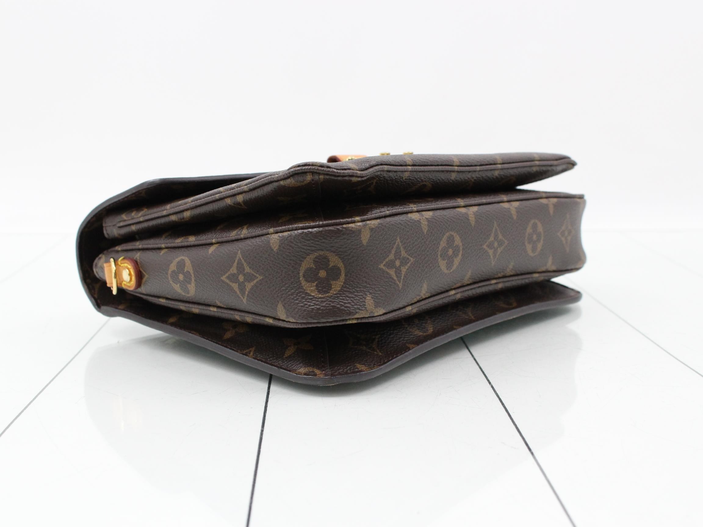 M44875 Monogram Pochette Metis MM Handbag — view 5