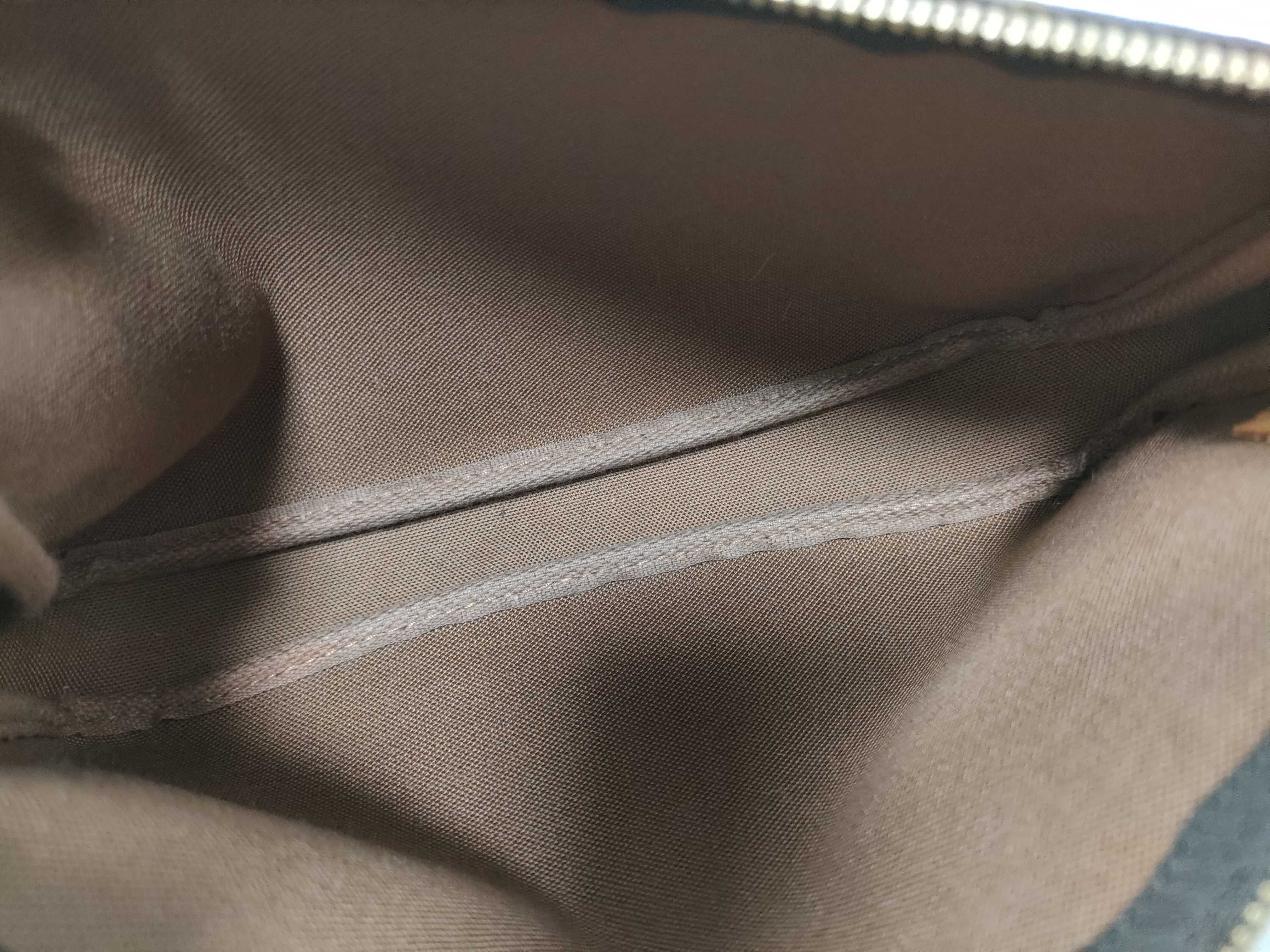 Monogram Accessoires VI0090 Pouch — view 10