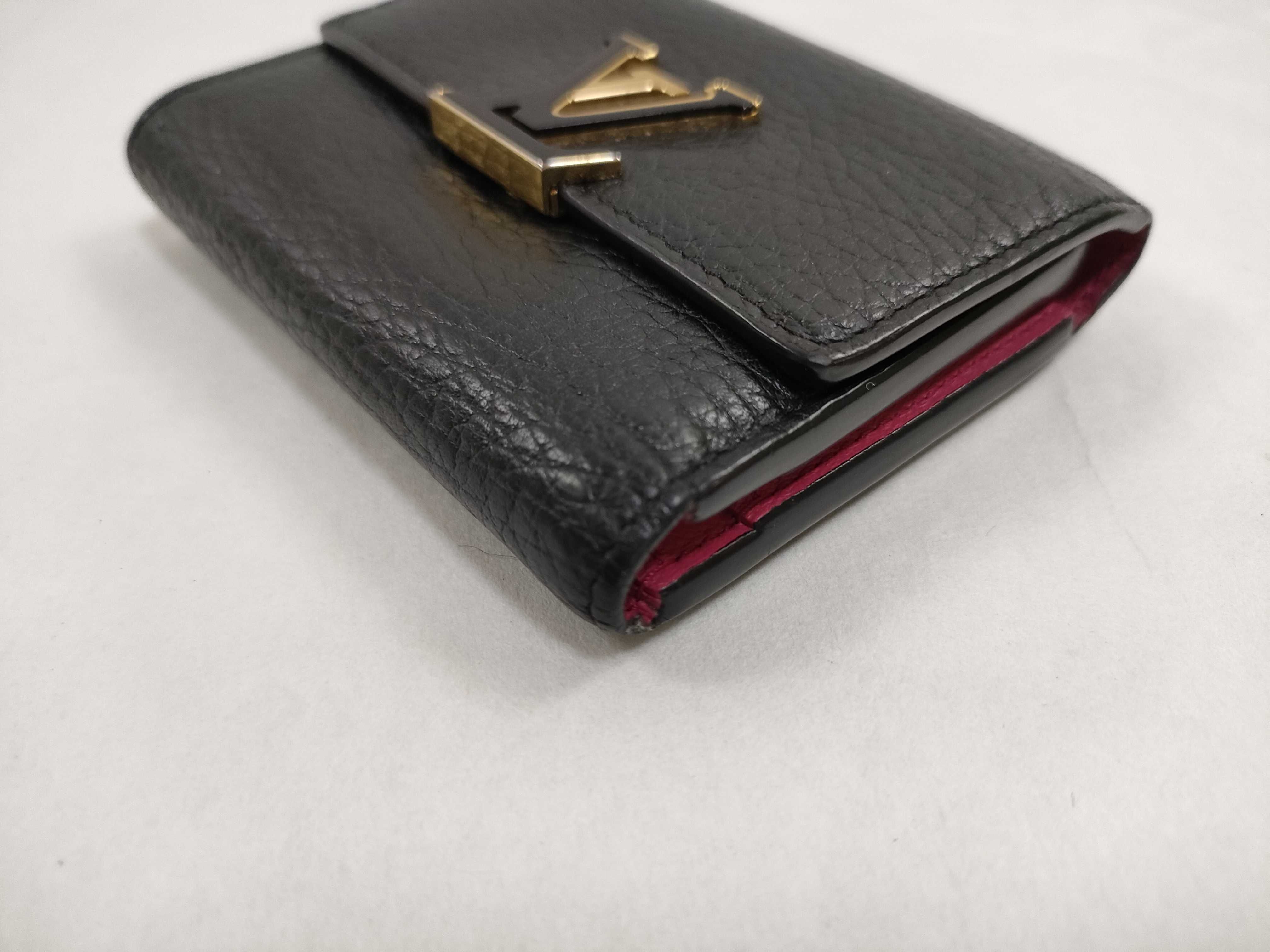 LV Portefeuille Capucines XS M68587 with IC chip, black and pink wallet — view 3
