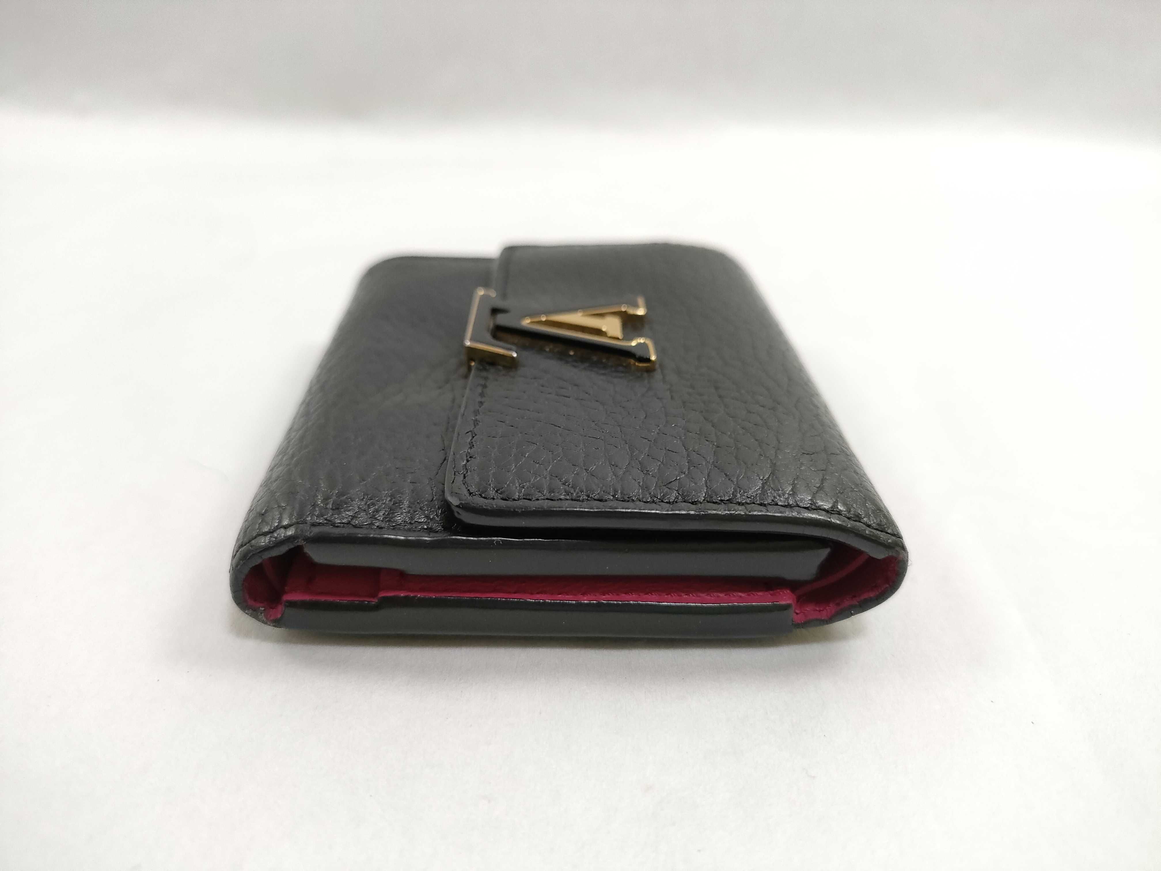 LV Portefeuille Capucines XS M68587 with IC chip, black and pink wallet — view 4