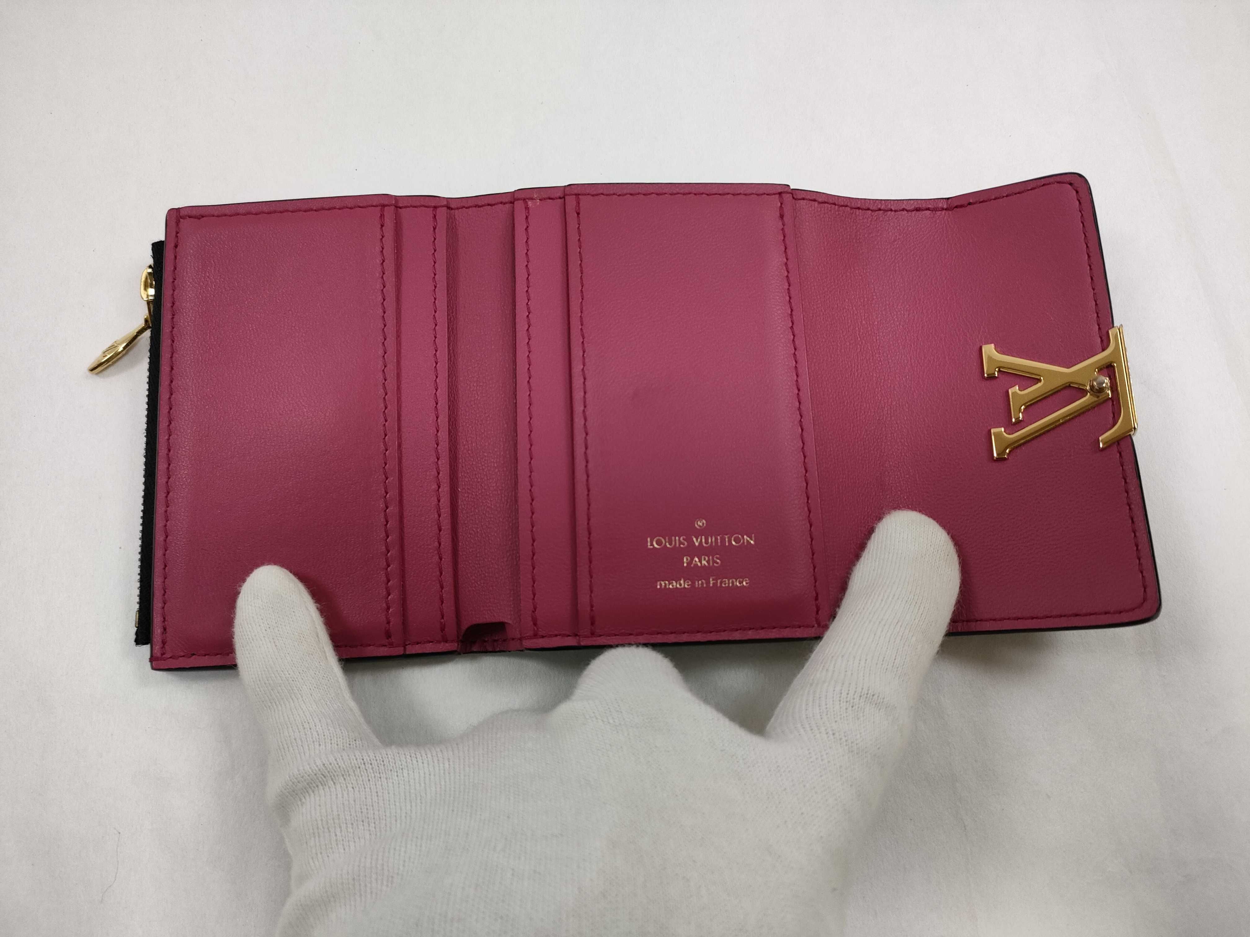 LV Portefeuille Capucines XS M68587 with IC chip, black and pink wallet — view 7
