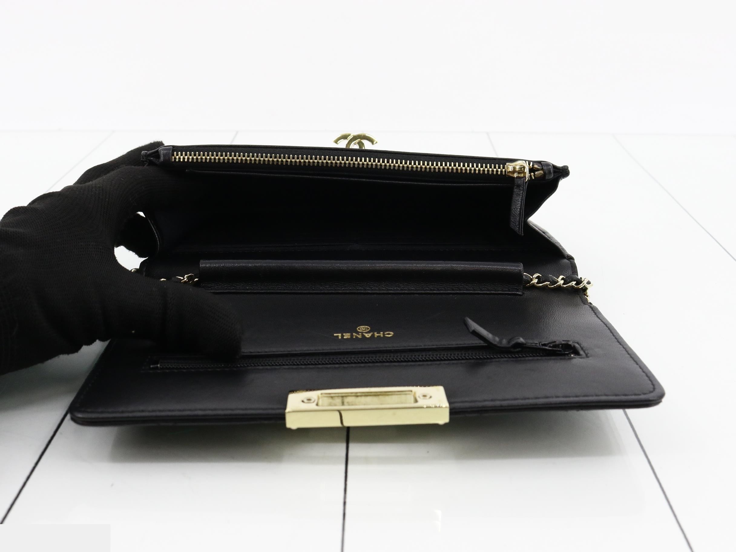 Matelassé chain wallet, lambskin, black — view 4