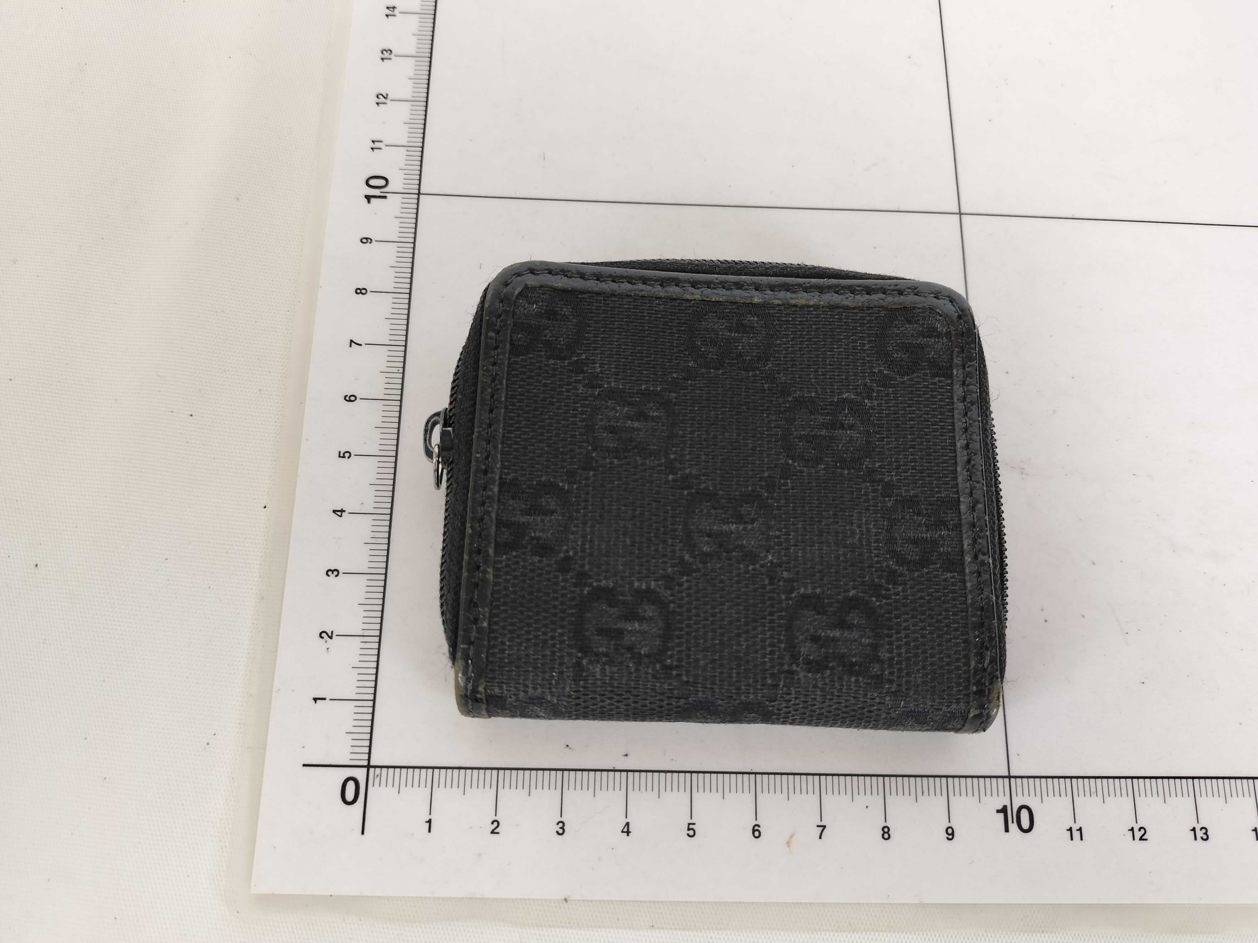 coin case — view 10