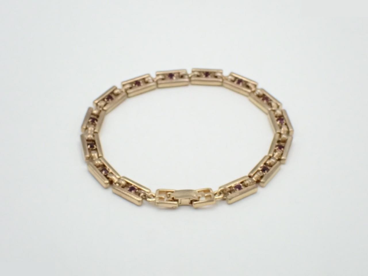 Other lines: Precious metal bracelets and bangles (metal), wrist circumference approximately 18 cm. — view 2