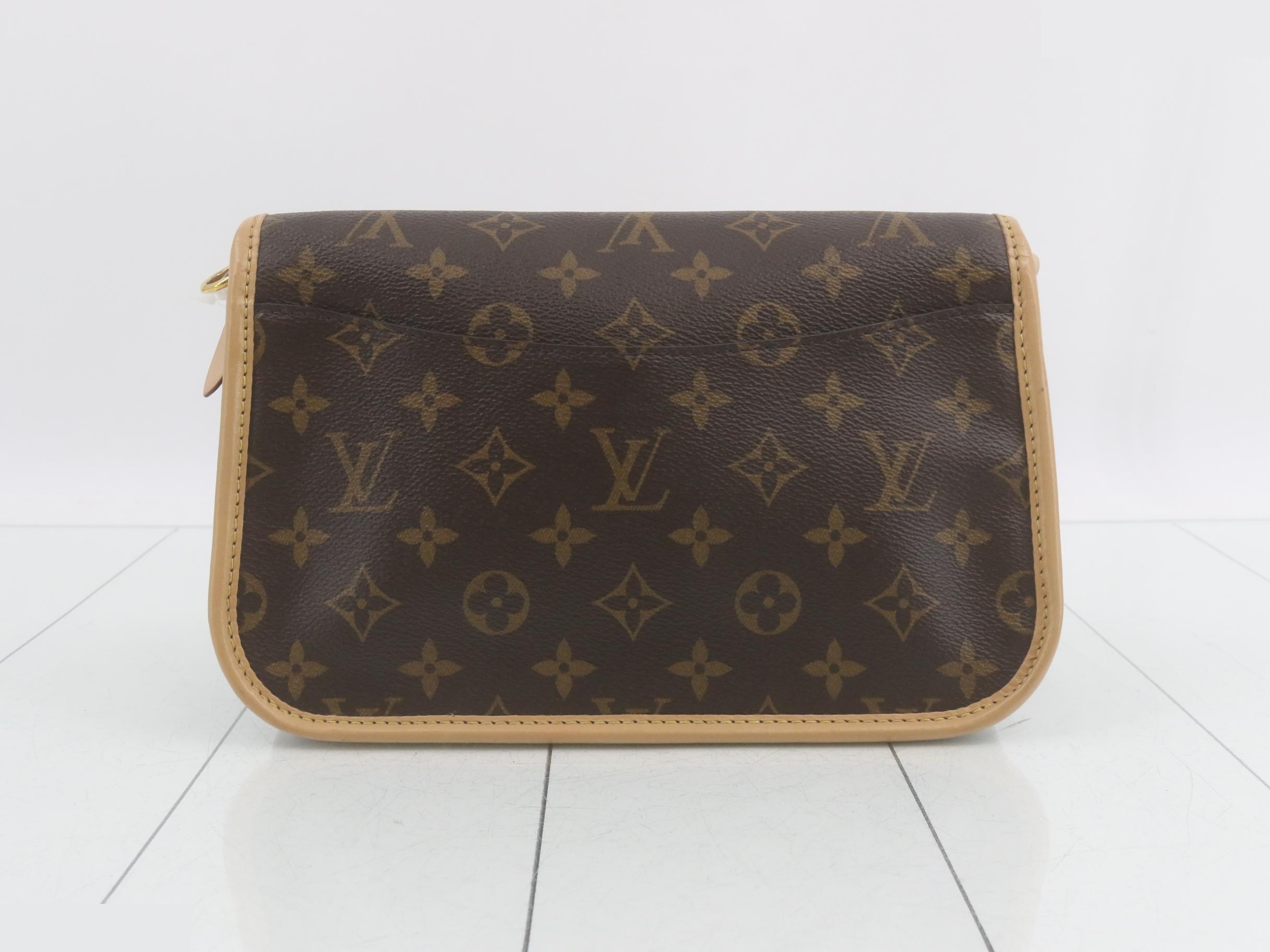 Shoulder bag — view 2