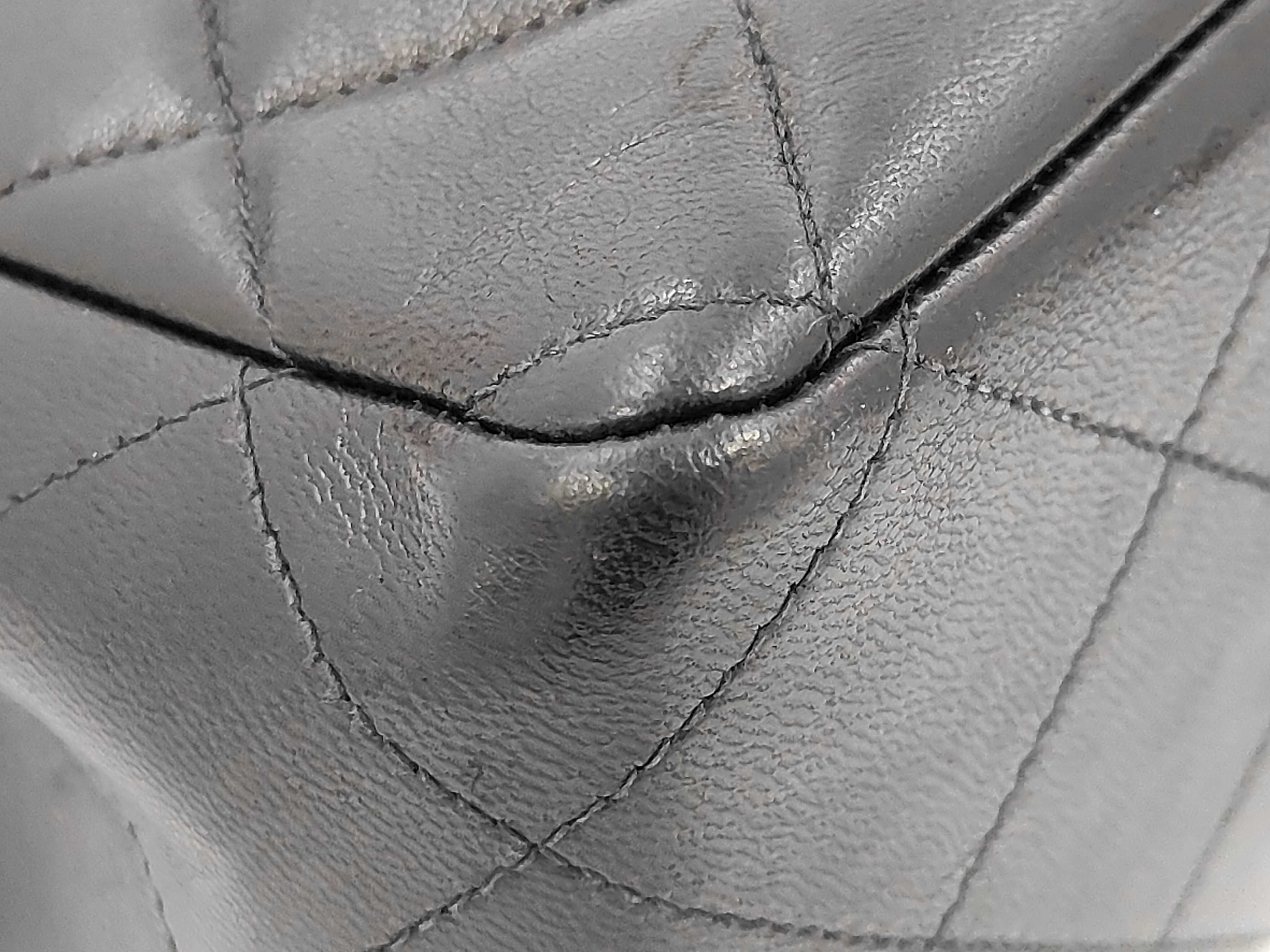 Large Matelassé 30 Lambskin Shoulder Bag — view 7