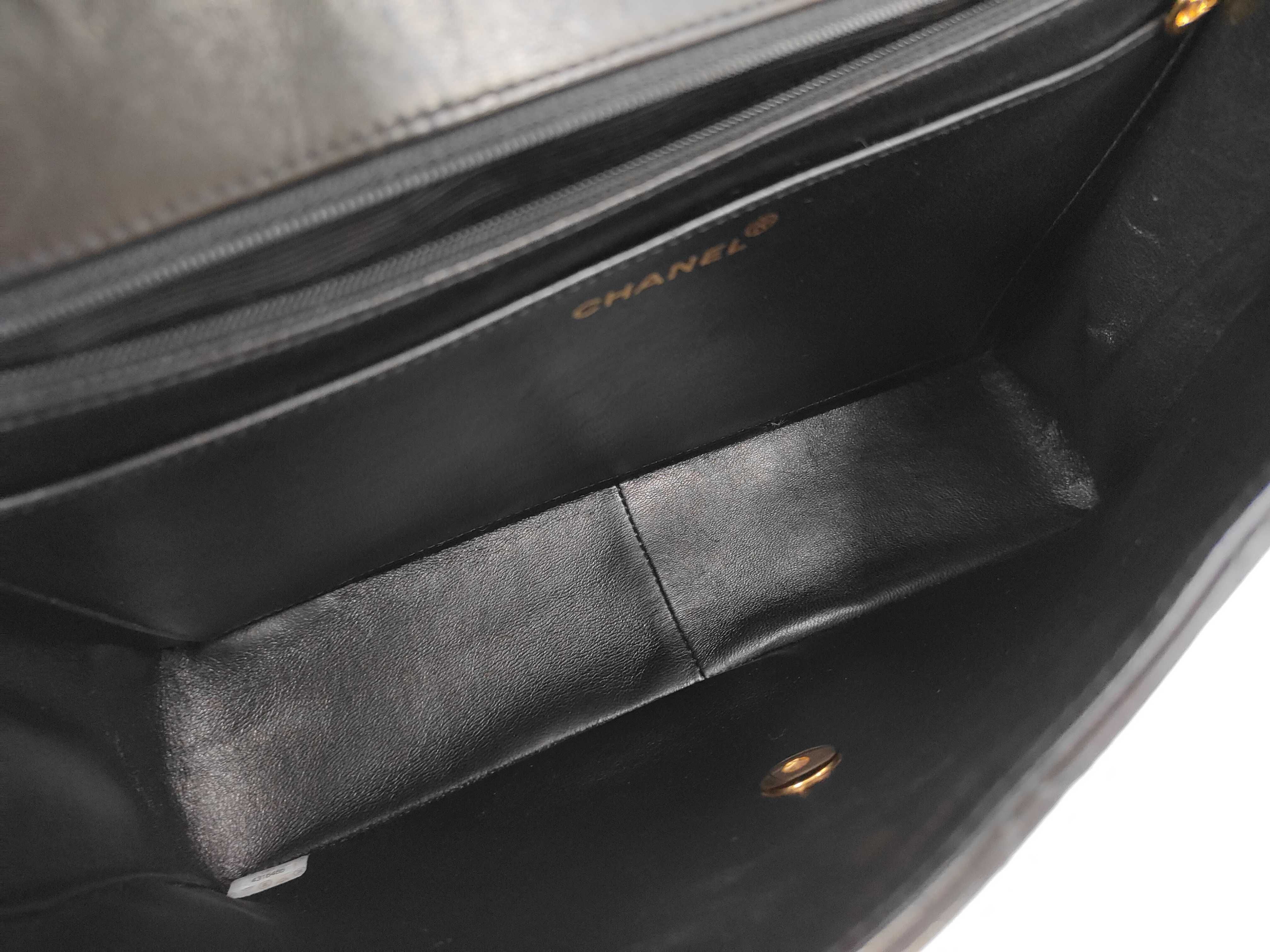 Large Matelassé 30 Lambskin Shoulder Bag — view 9