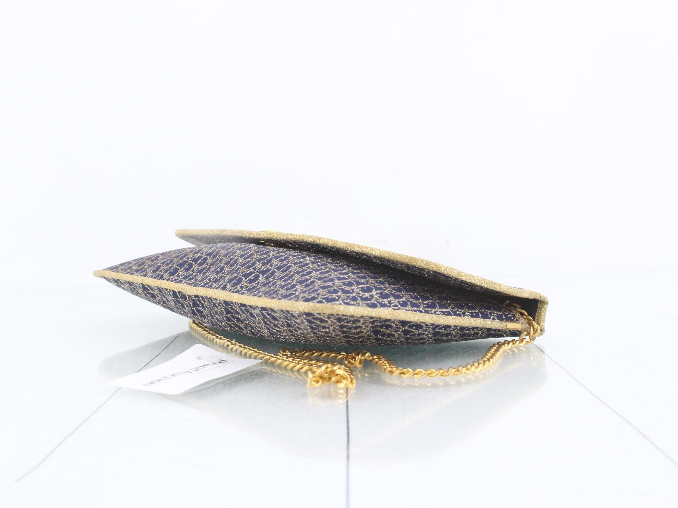 Trotter (Bag) Chain Shoulder Bag — view 4