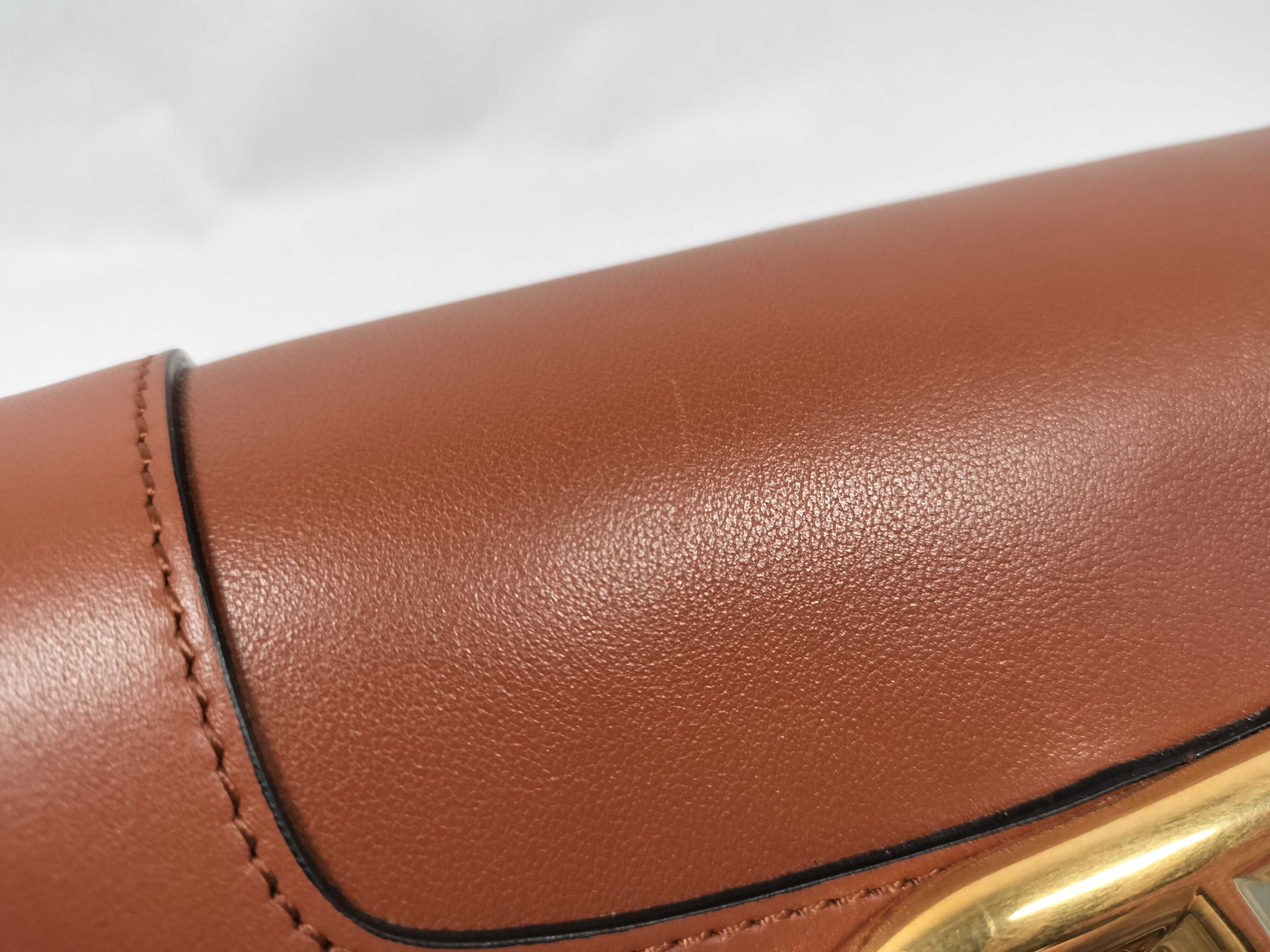 Super VEE Shoulder Bag Crossbody Shoulder Bag — view 14