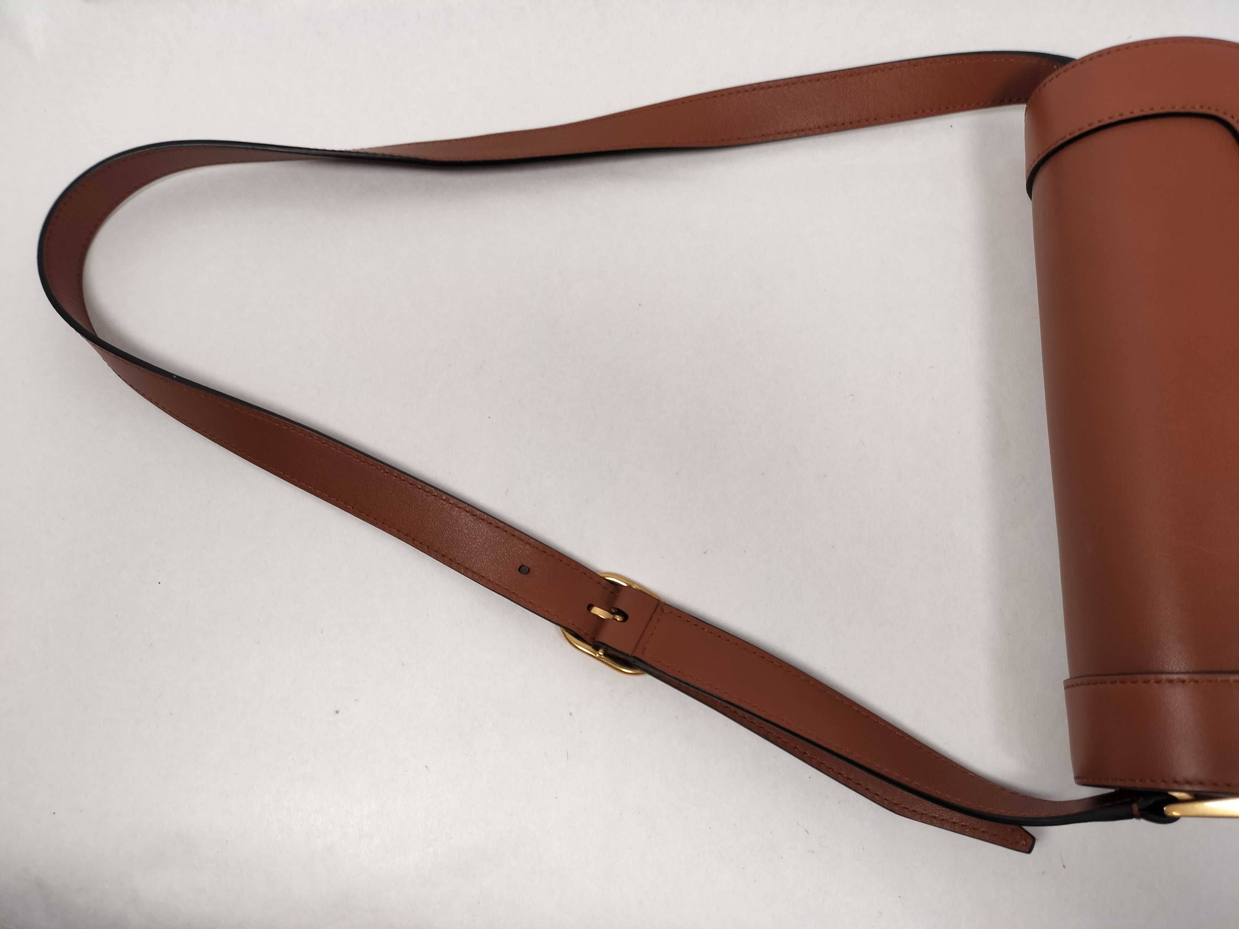 Super VEE Shoulder Bag Crossbody Shoulder Bag — view 3
