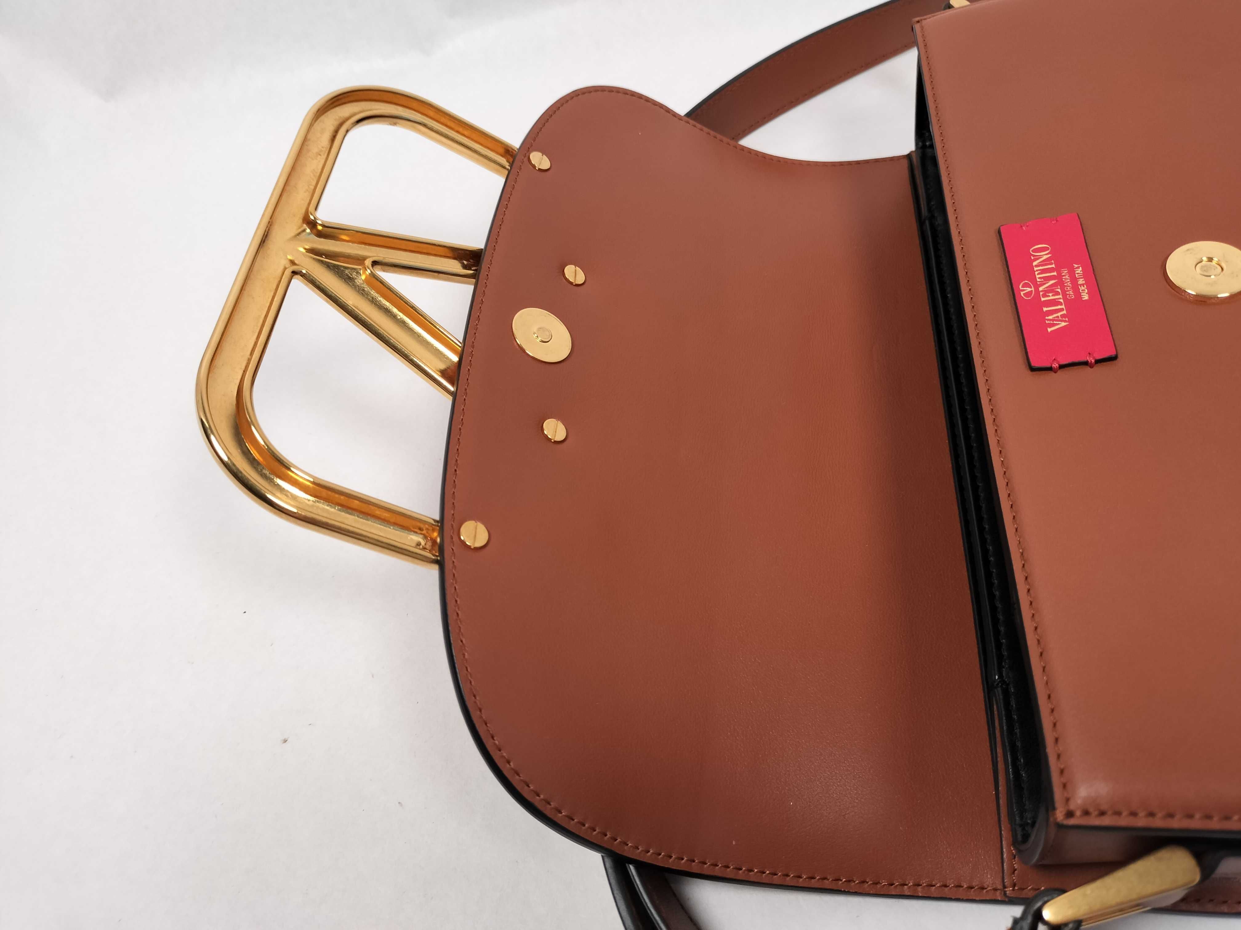 Super VEE Shoulder Bag Crossbody Shoulder Bag — view 8