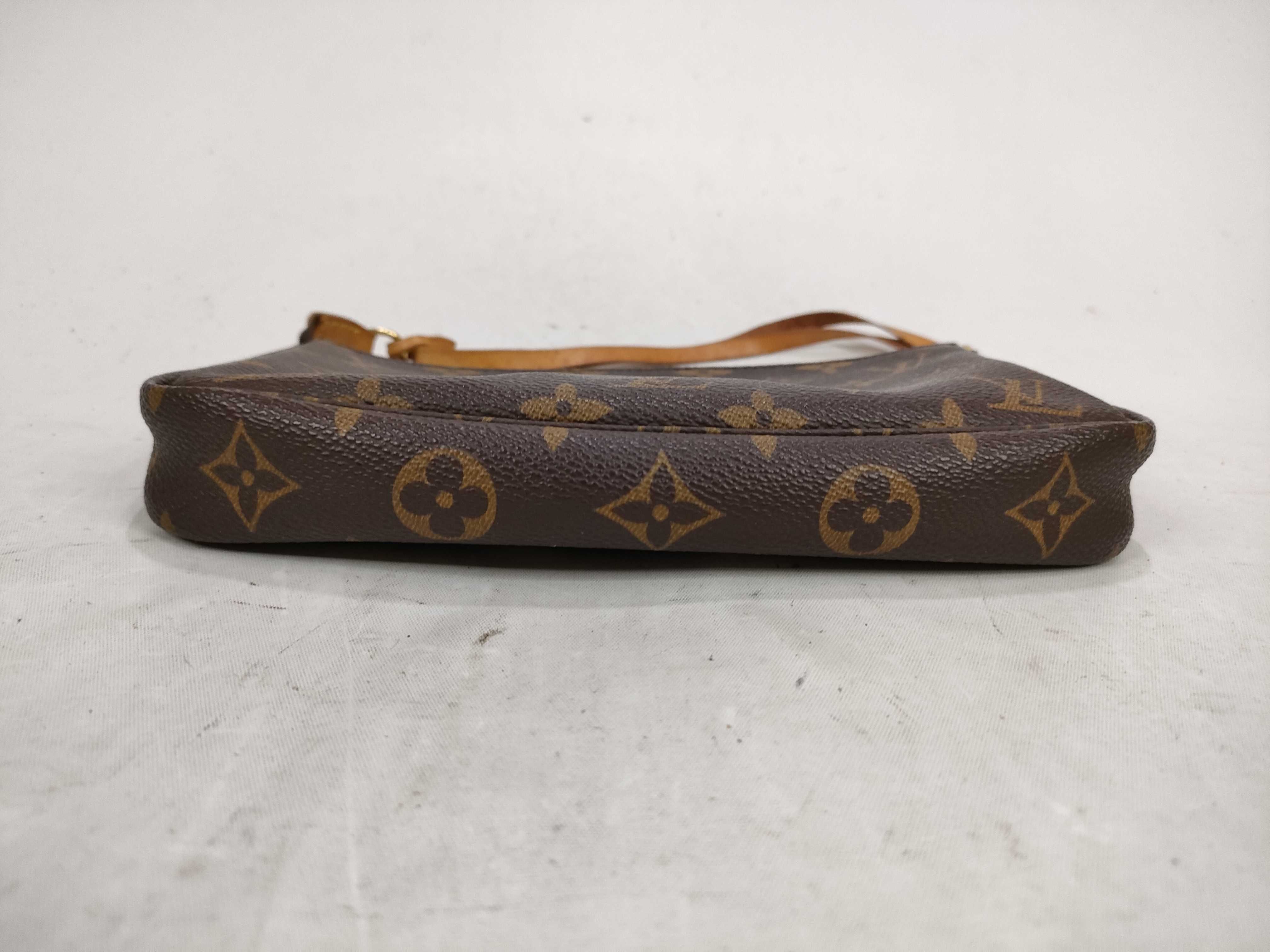 Monogram M40712 Pochette Accessoires Handbag — view 8
