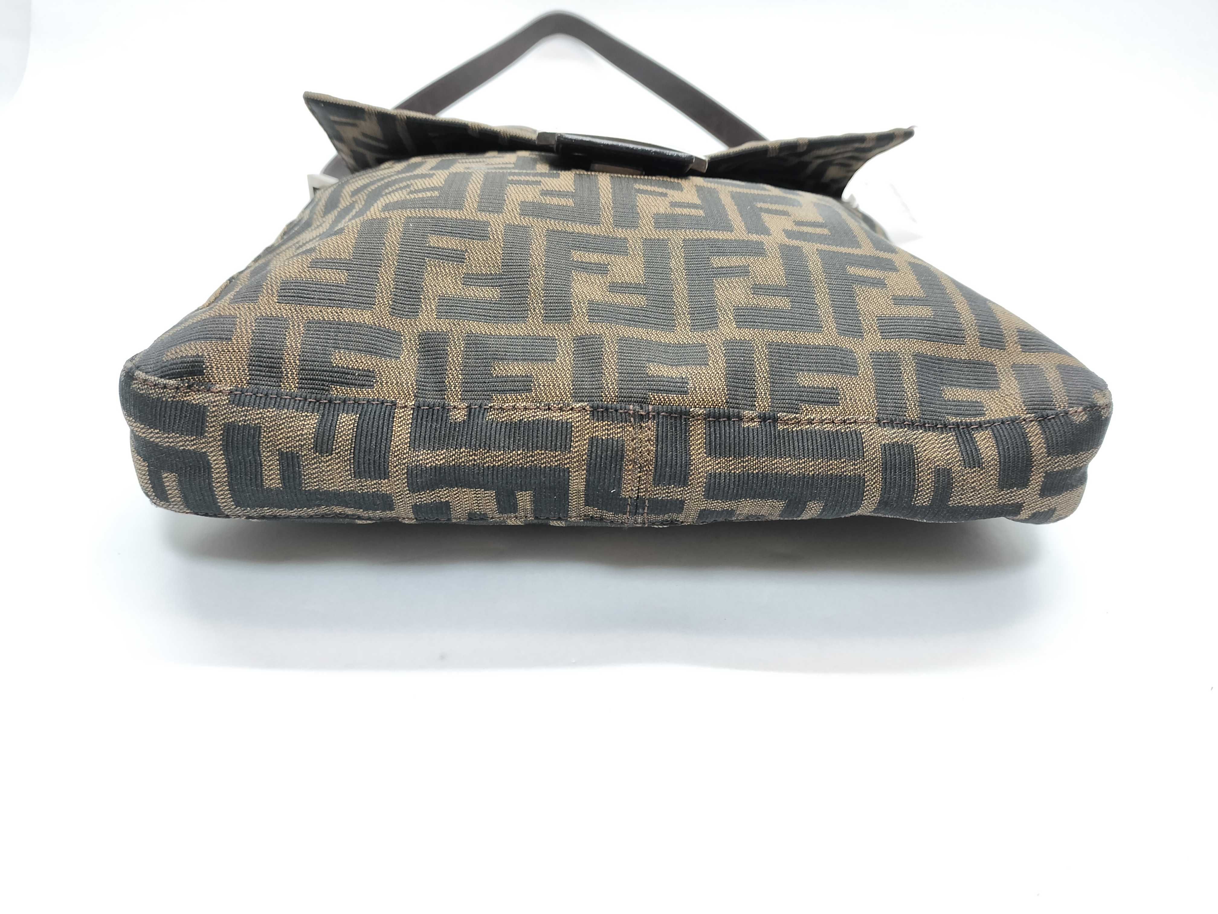 Mamma Bucket Vertical Shoulder Bag — view 4
