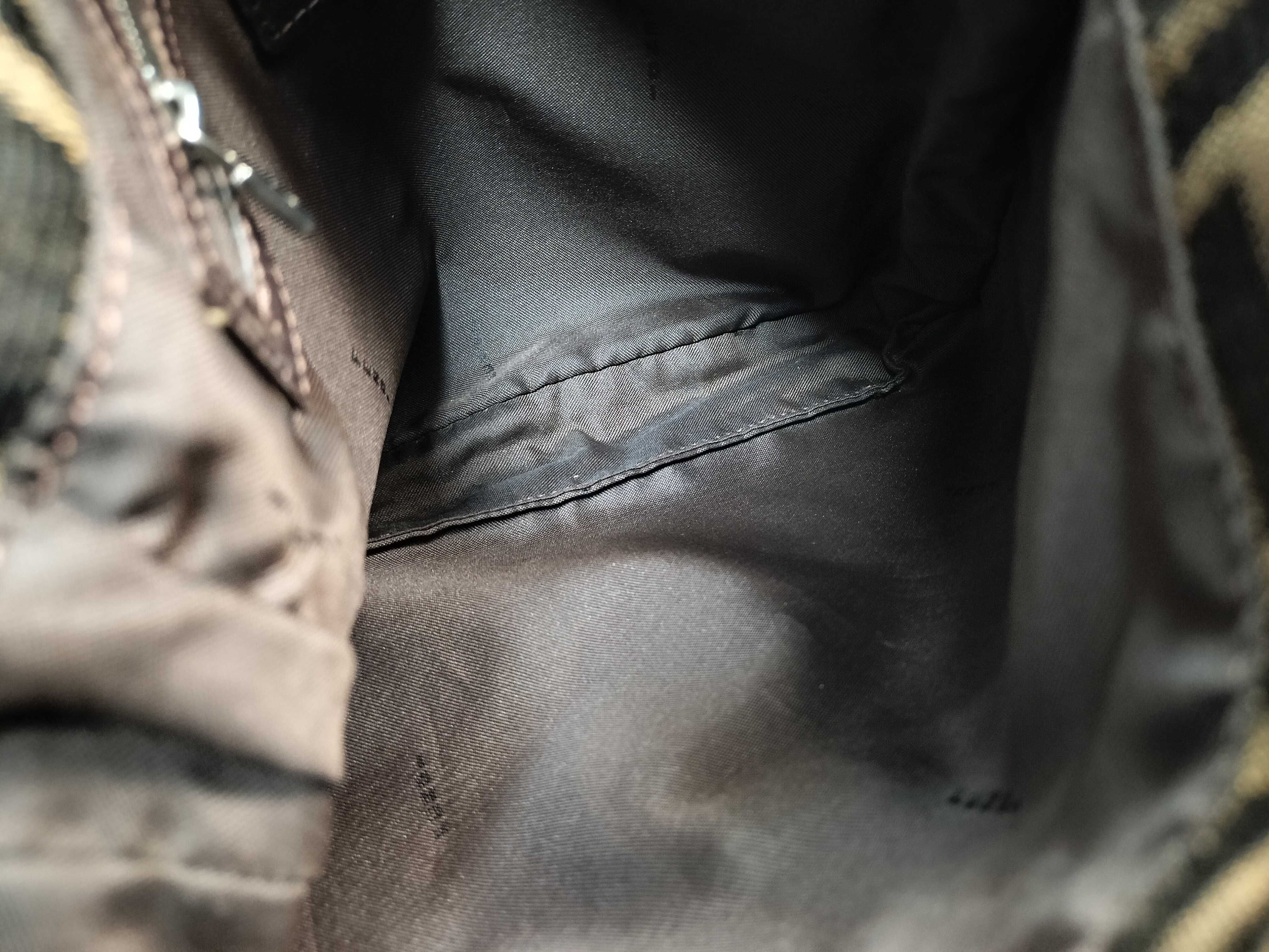 Mamma Bucket Vertical Shoulder Bag — view 9