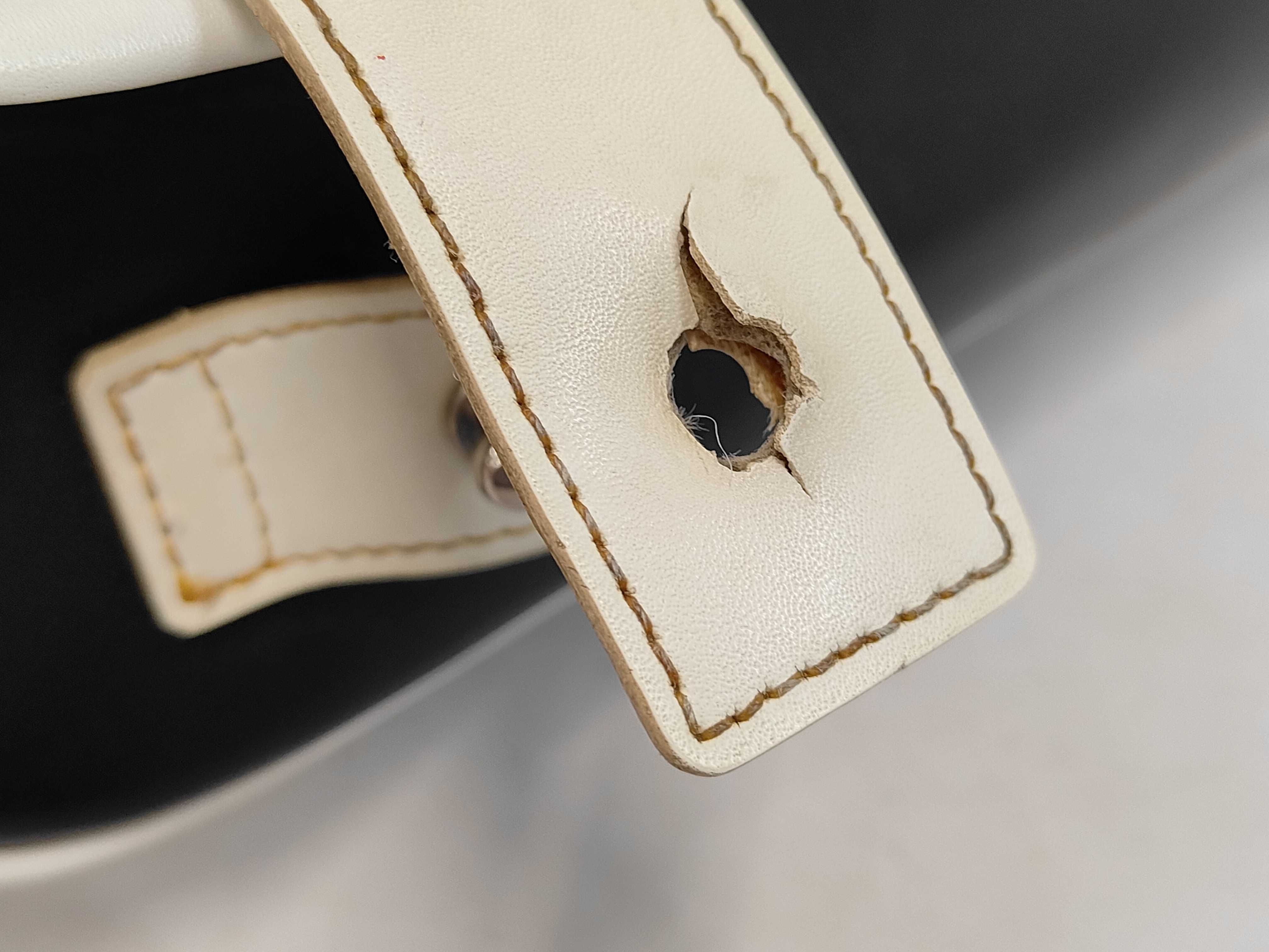 Black Label Messenger Bag Shoulder Bag — view 8