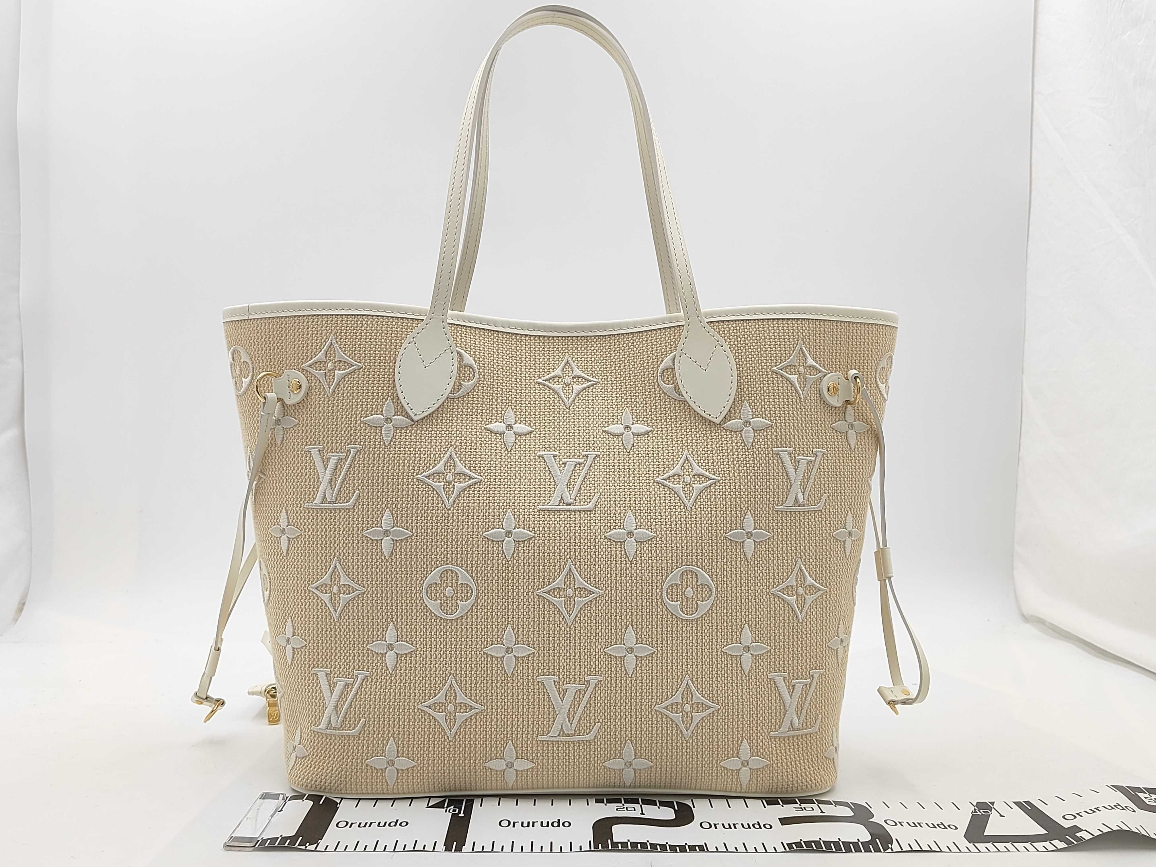 Neverfull MM M22839 Tote Bag — view 2