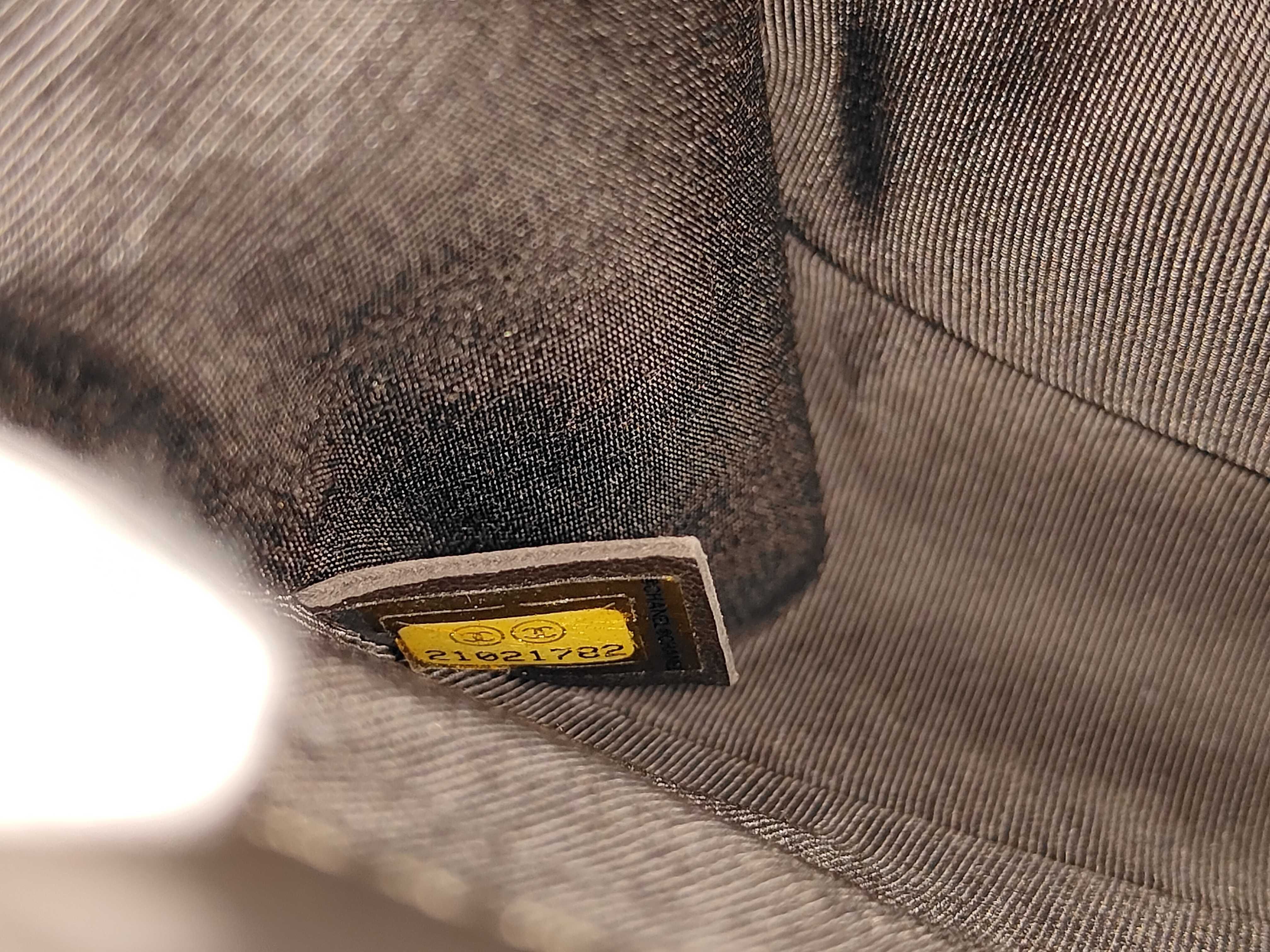 Boy Chanel Shoulder Bag — view 11