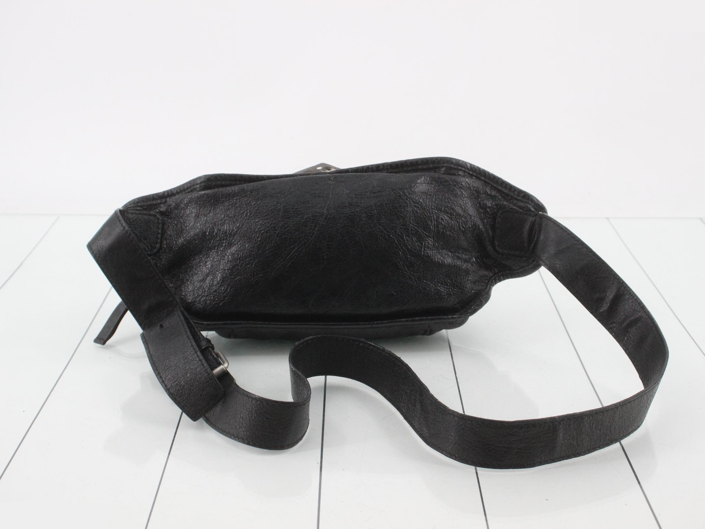 Leather Classic Neo Lift Body Bag, Black, Silver Hardware — view 2