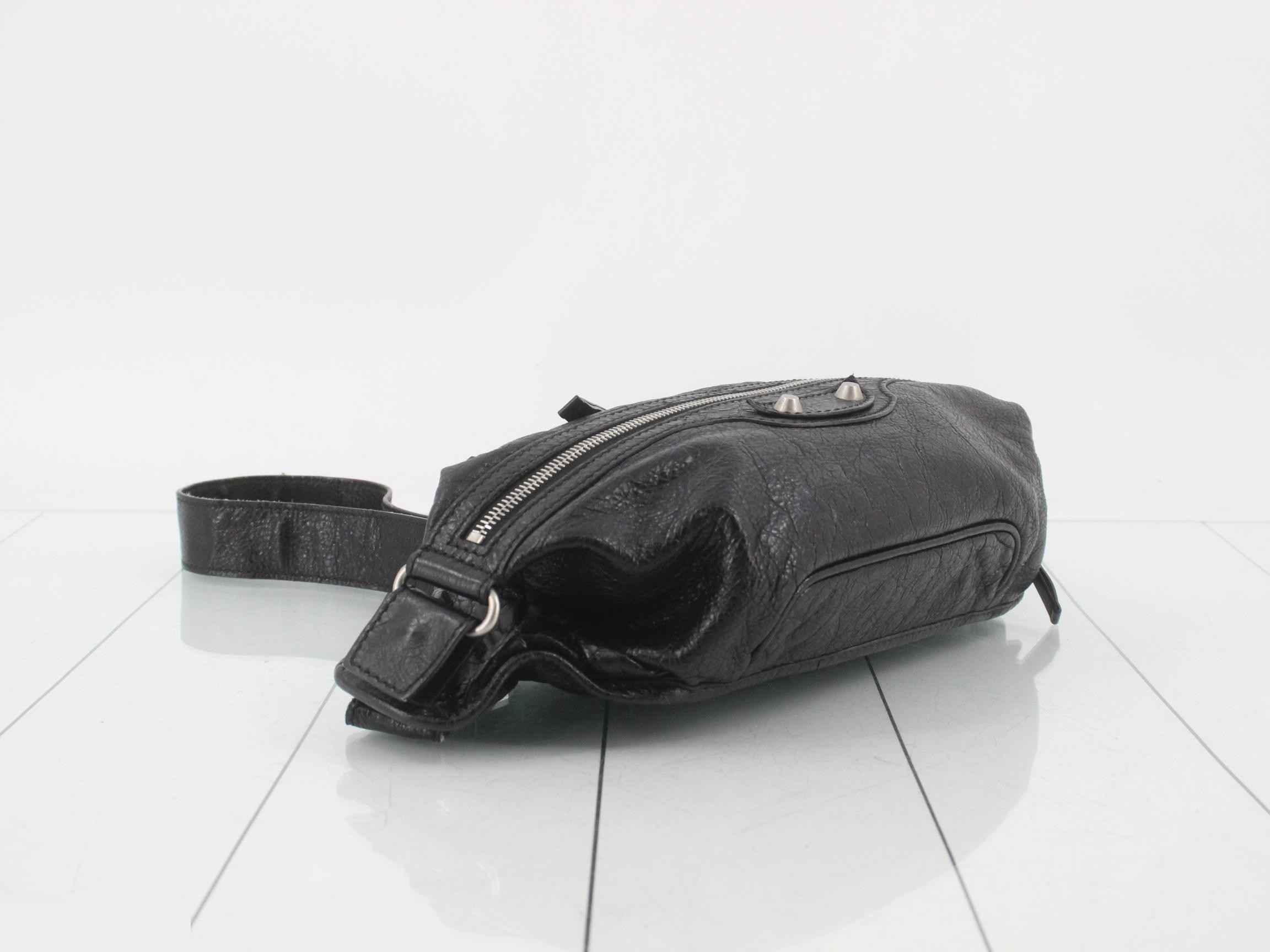 Leather Classic Neo Lift Body Bag, Black, Silver Hardware — view 5