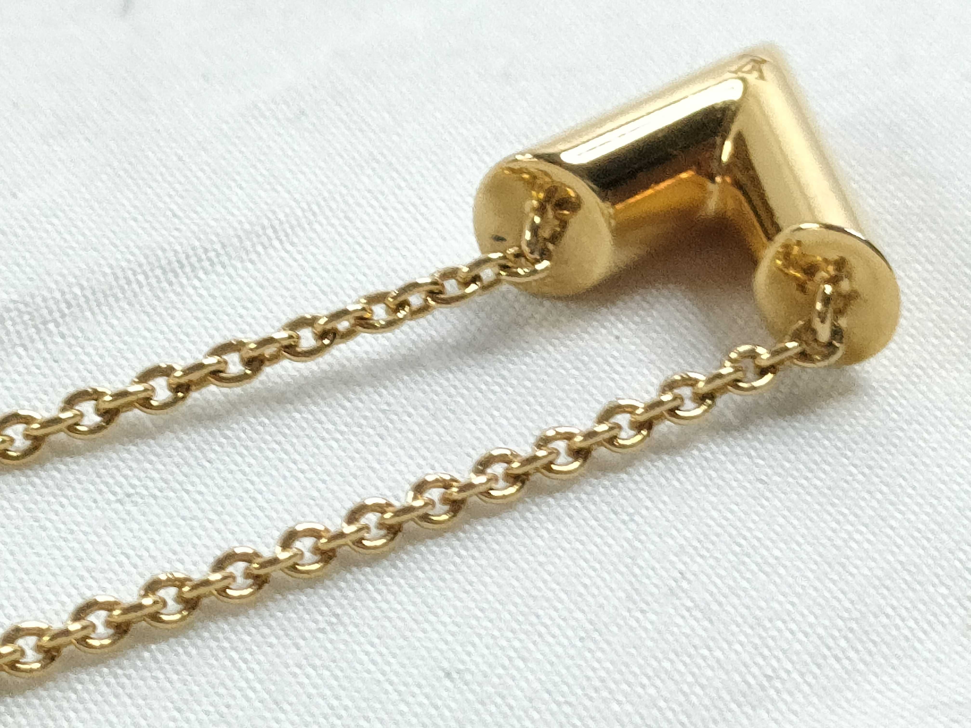 LV Essential V Necklace M61083 LE0290 Necklace — view 5