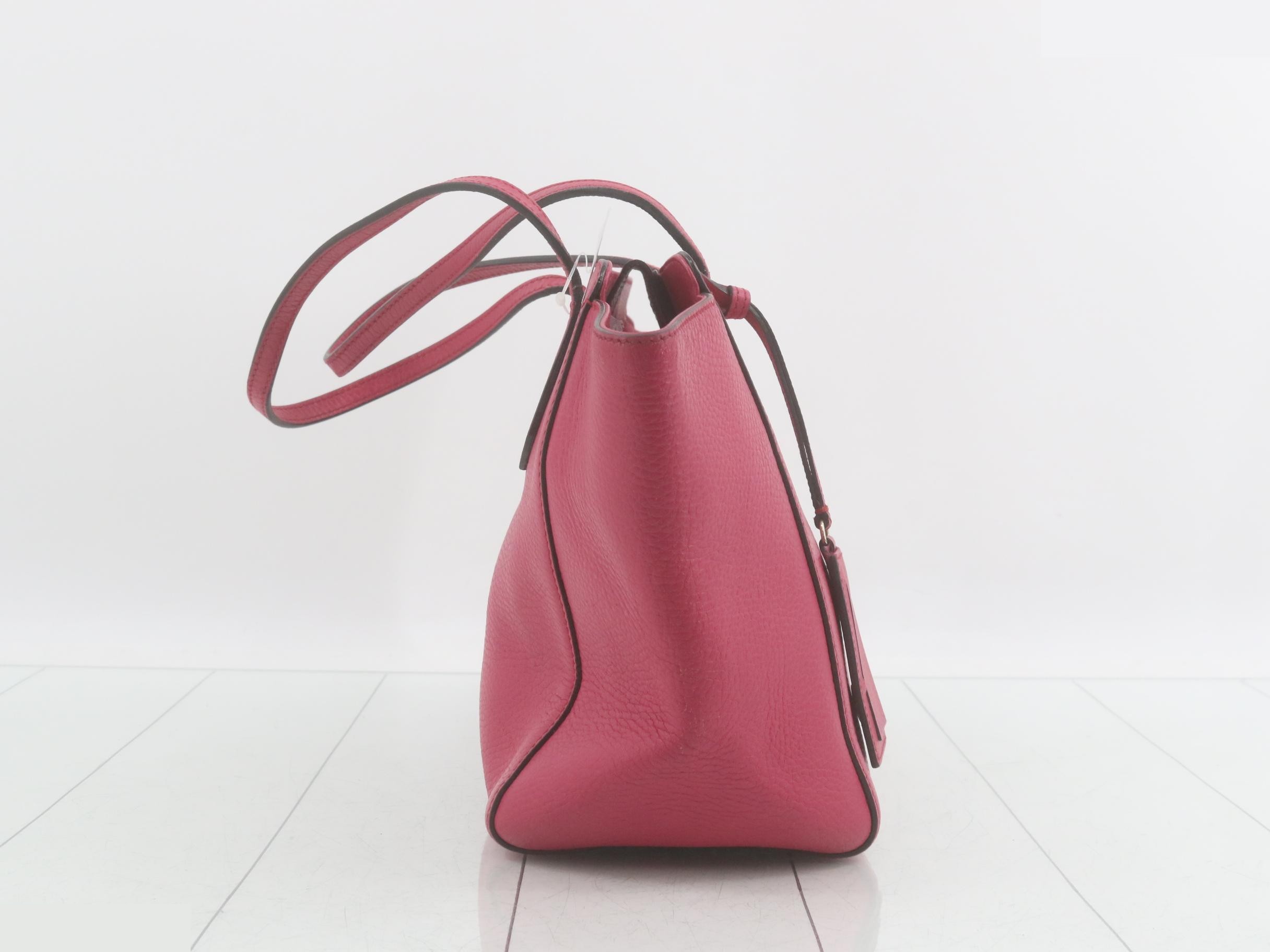 Pink leather handbag — view 4
