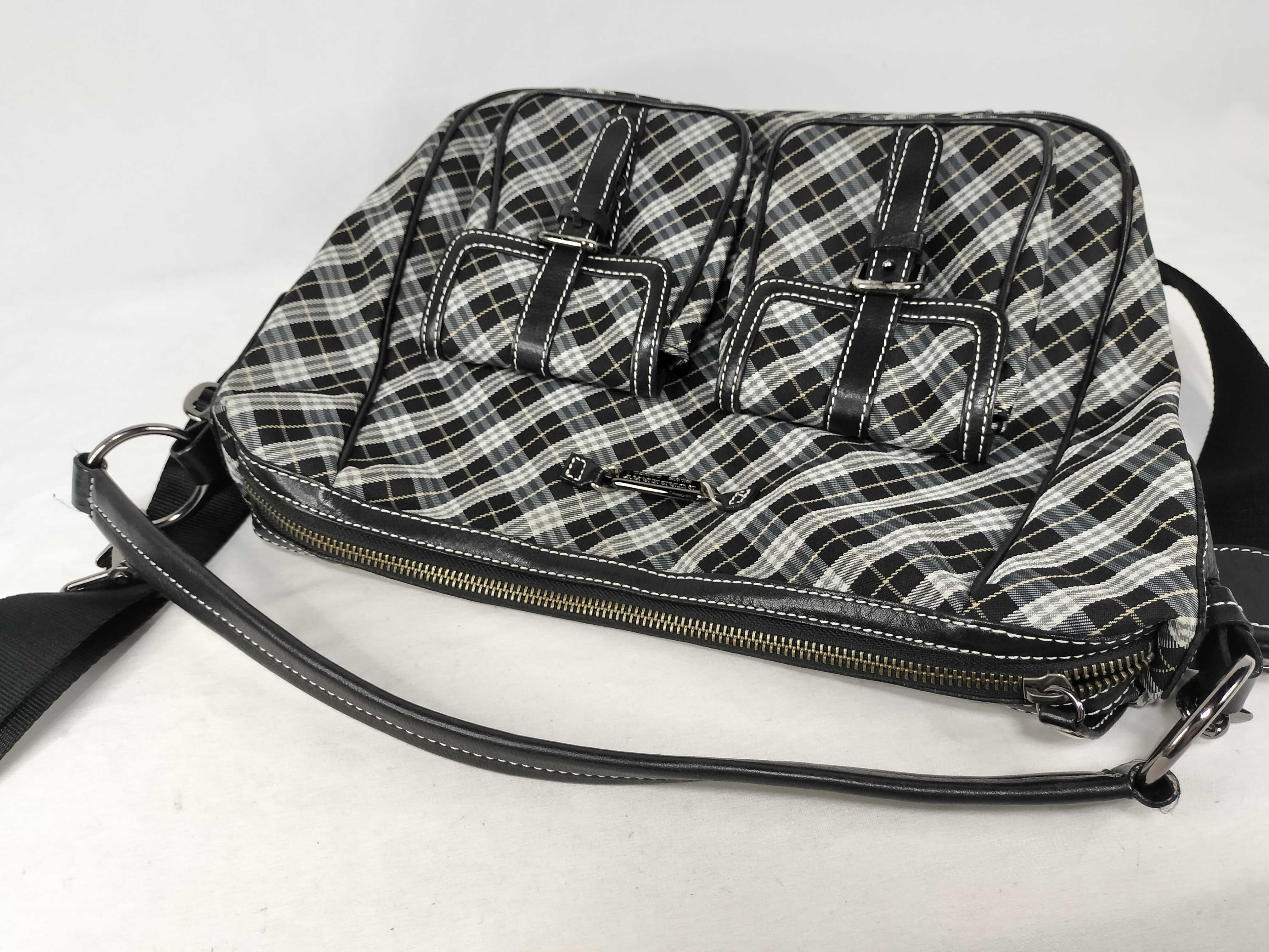 Blue Label Burberry Bag Shoulder Bag — view 3