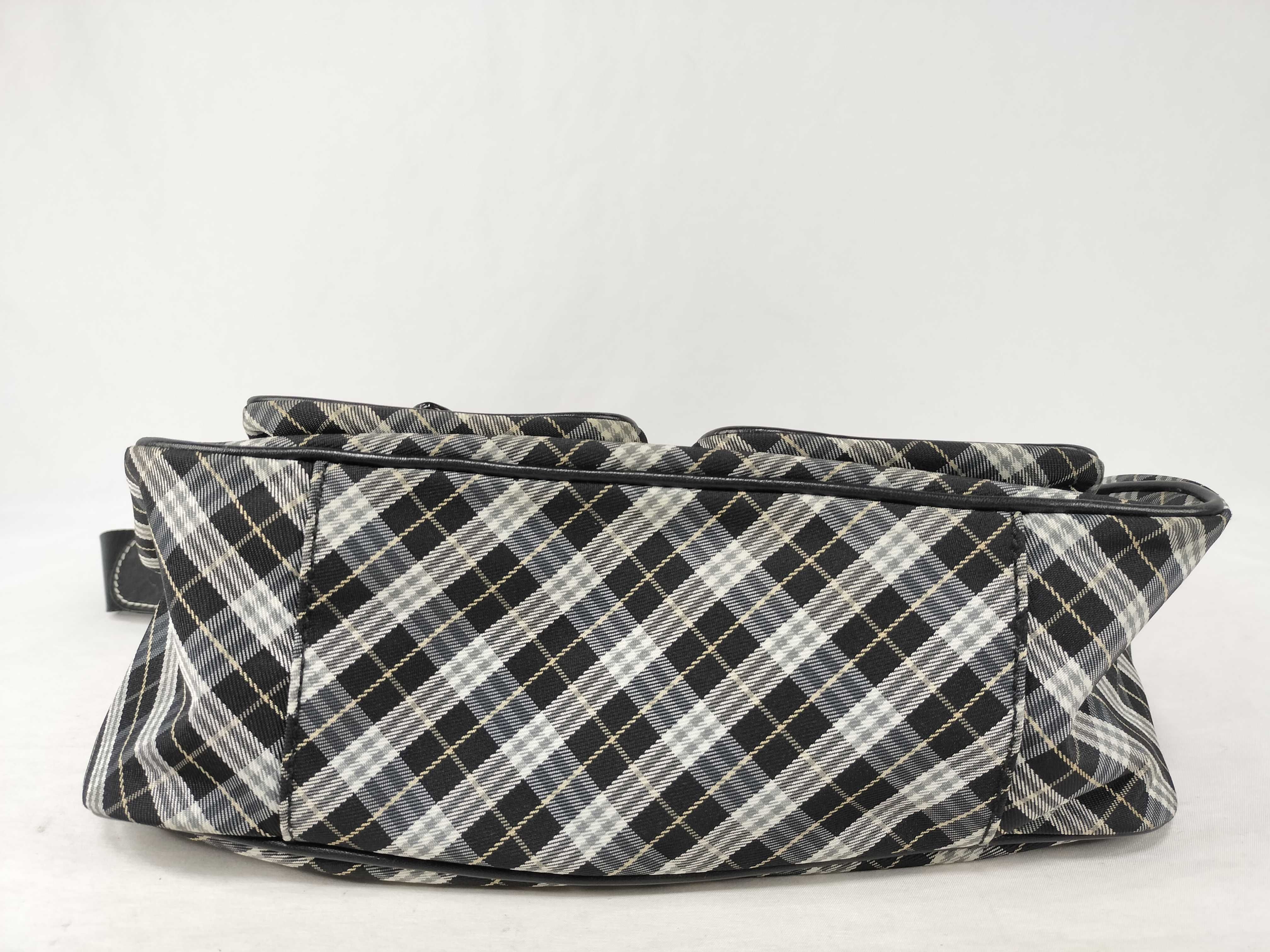 Blue Label Burberry Bag Shoulder Bag — view 9